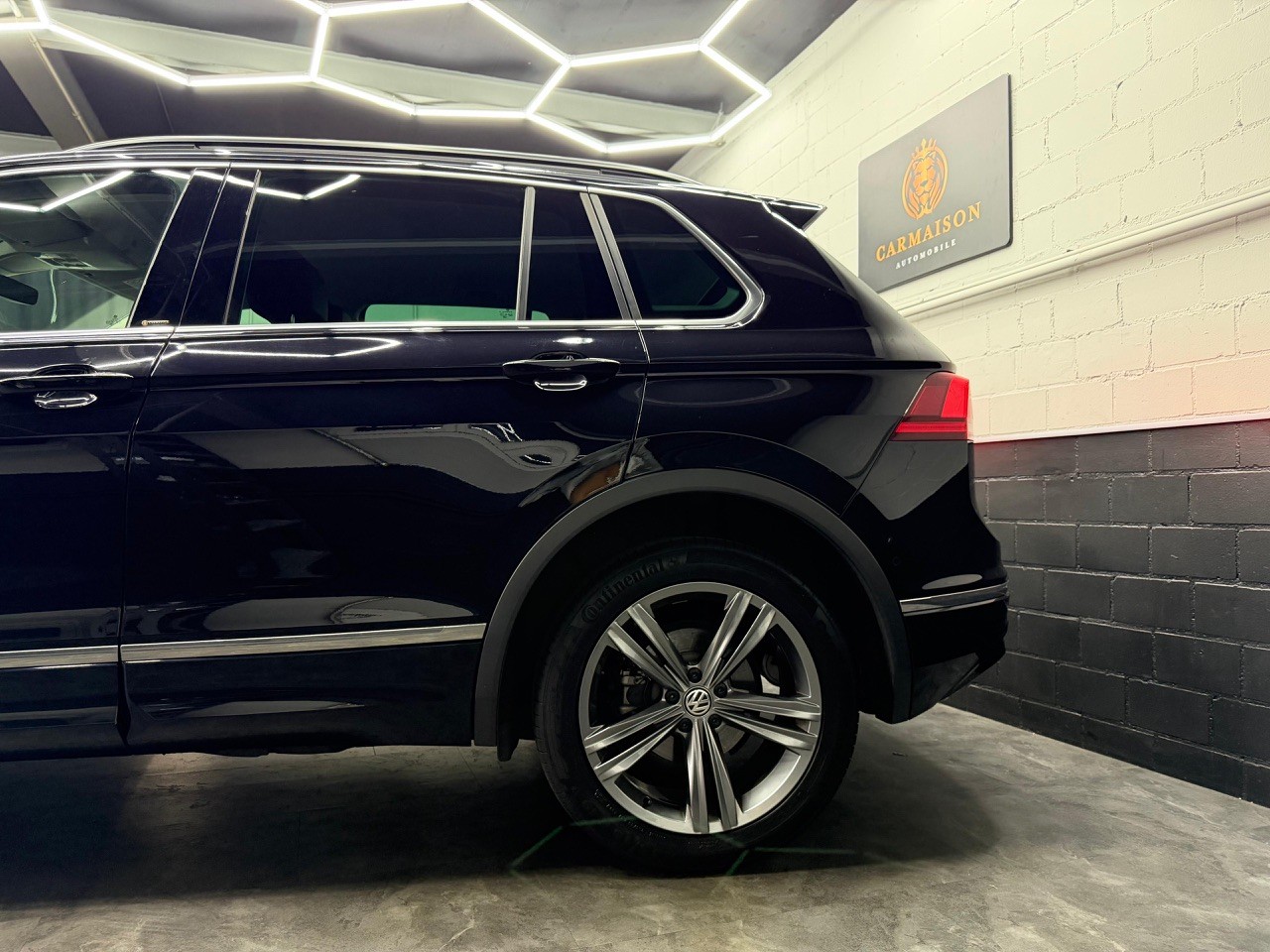 VW Tiguan 1.4TSI R-Line 4Motion DSG | Virtual Cockpit | ACC Tempomat | 360° Kamera-image-3