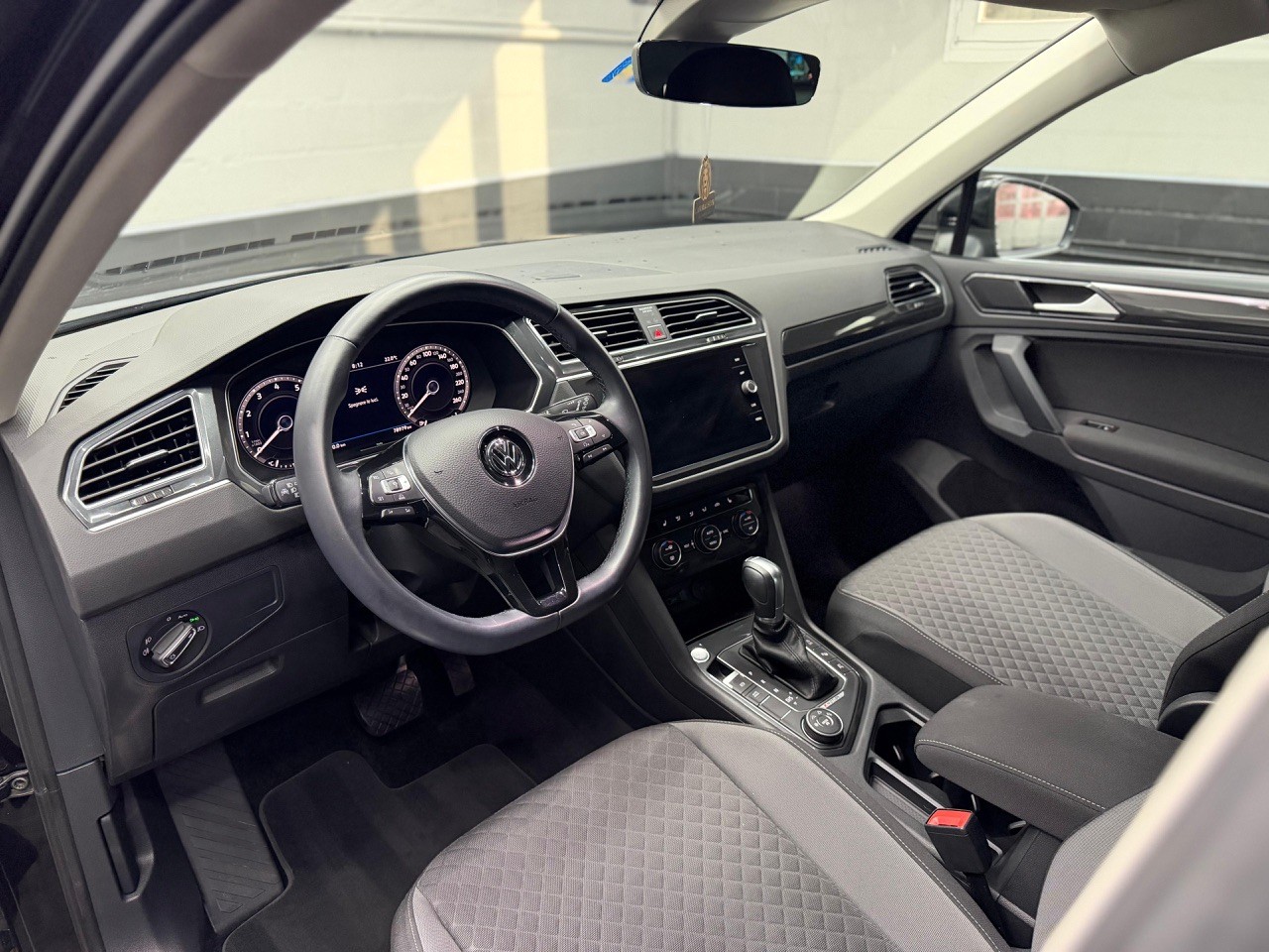VW Tiguan 1.4TSI R-Line 4Motion DSG | Virtual Cockpit | ACC Tempomat | 360° Kamera-image-12