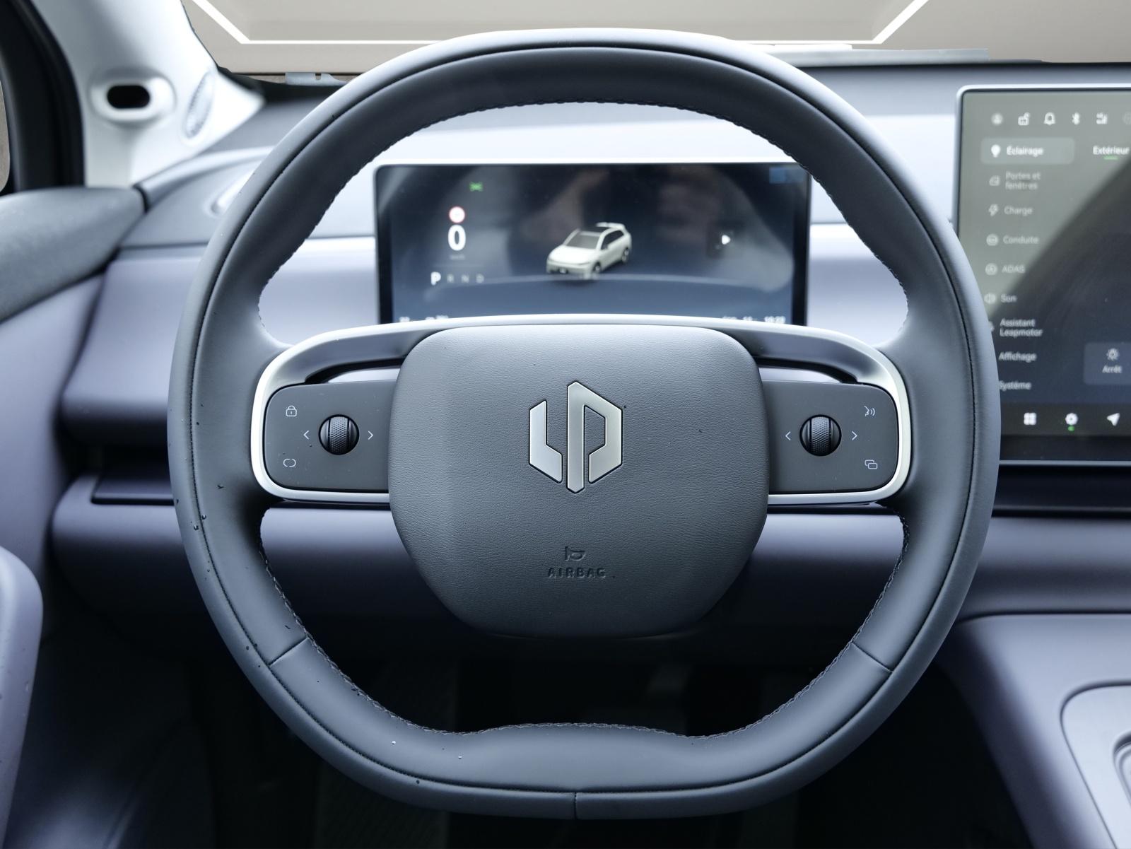 LEAPMOTOR C10 Design AWD-image-7