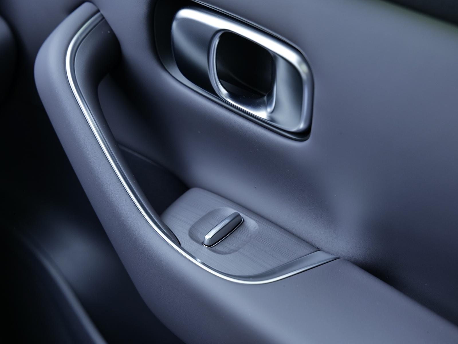 LEAPMOTOR C10 Design AWD-image-12