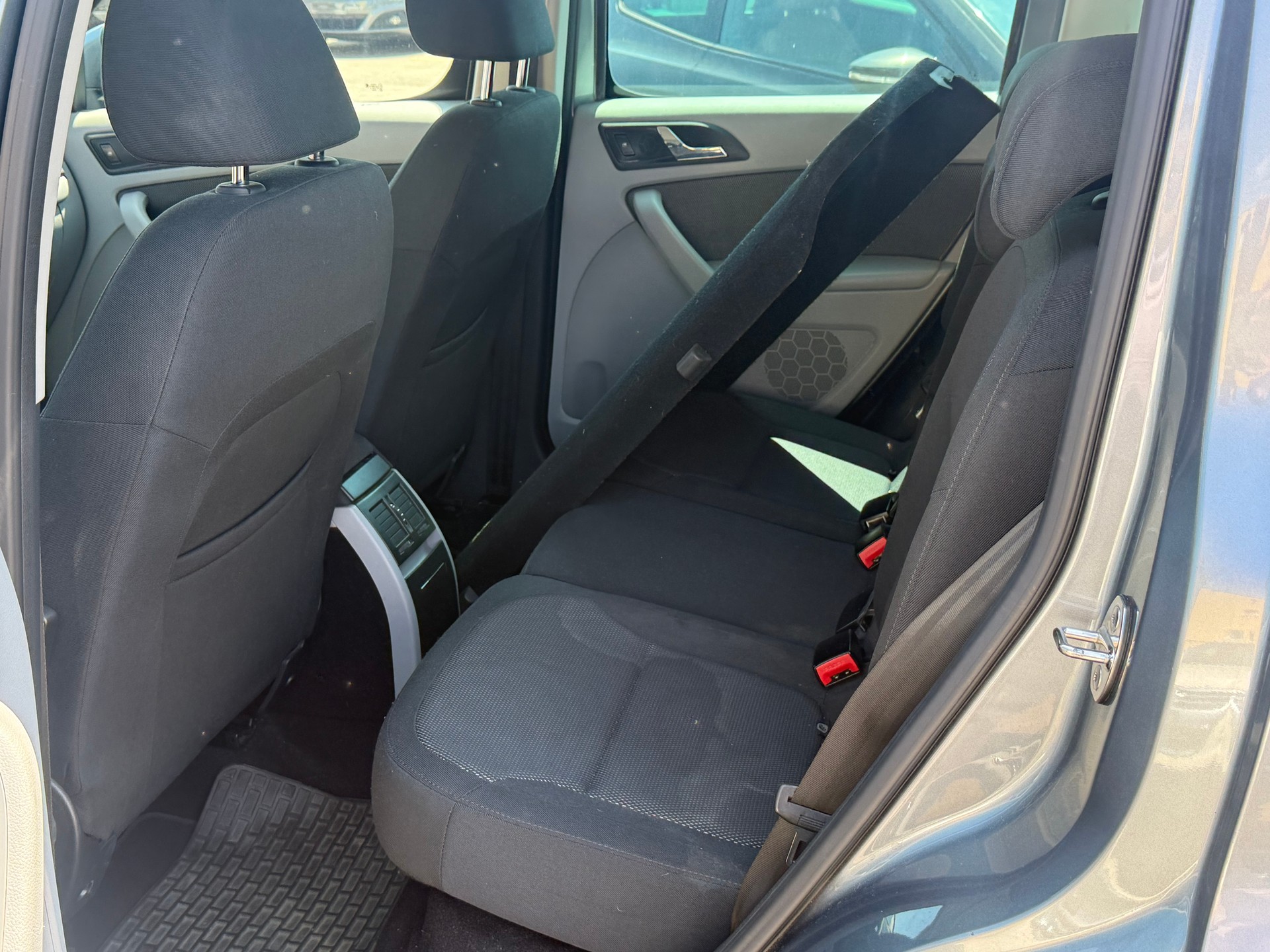 SKODA Yeti 1.2 TSI Ambition DSG-image-6