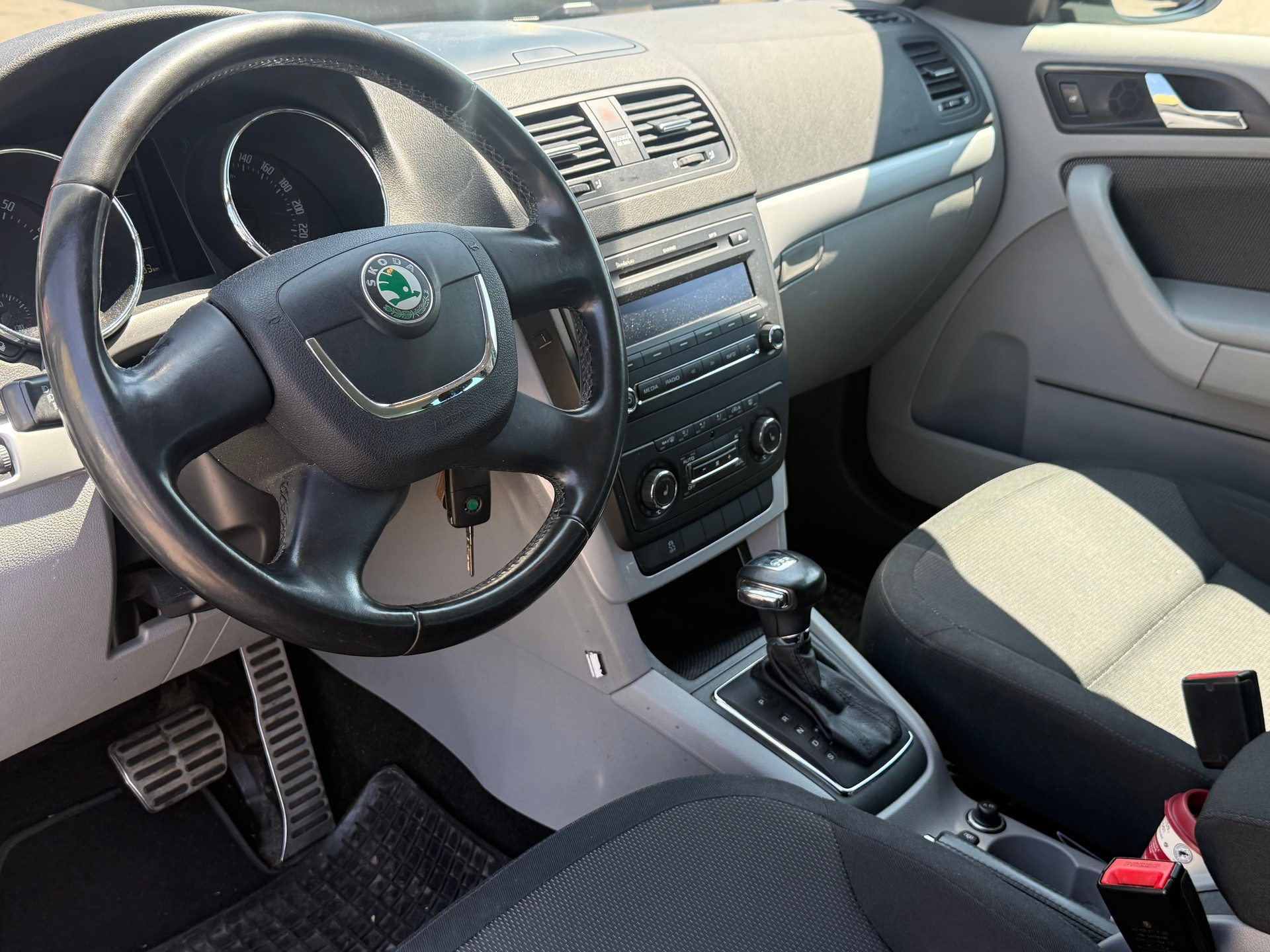 SKODA Yeti 1.2 TSI Ambition DSG-image-4