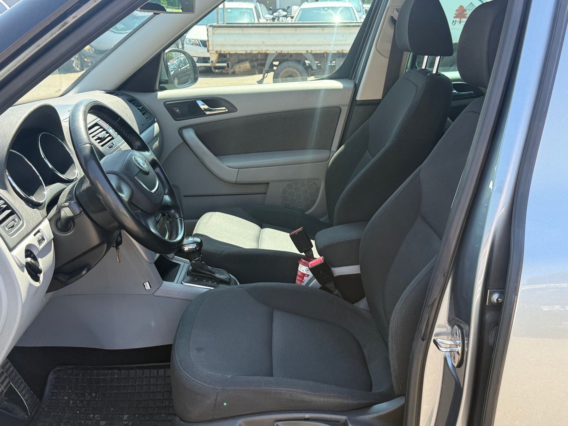 SKODA Yeti 1.2 TSI Ambition DSG-image-5