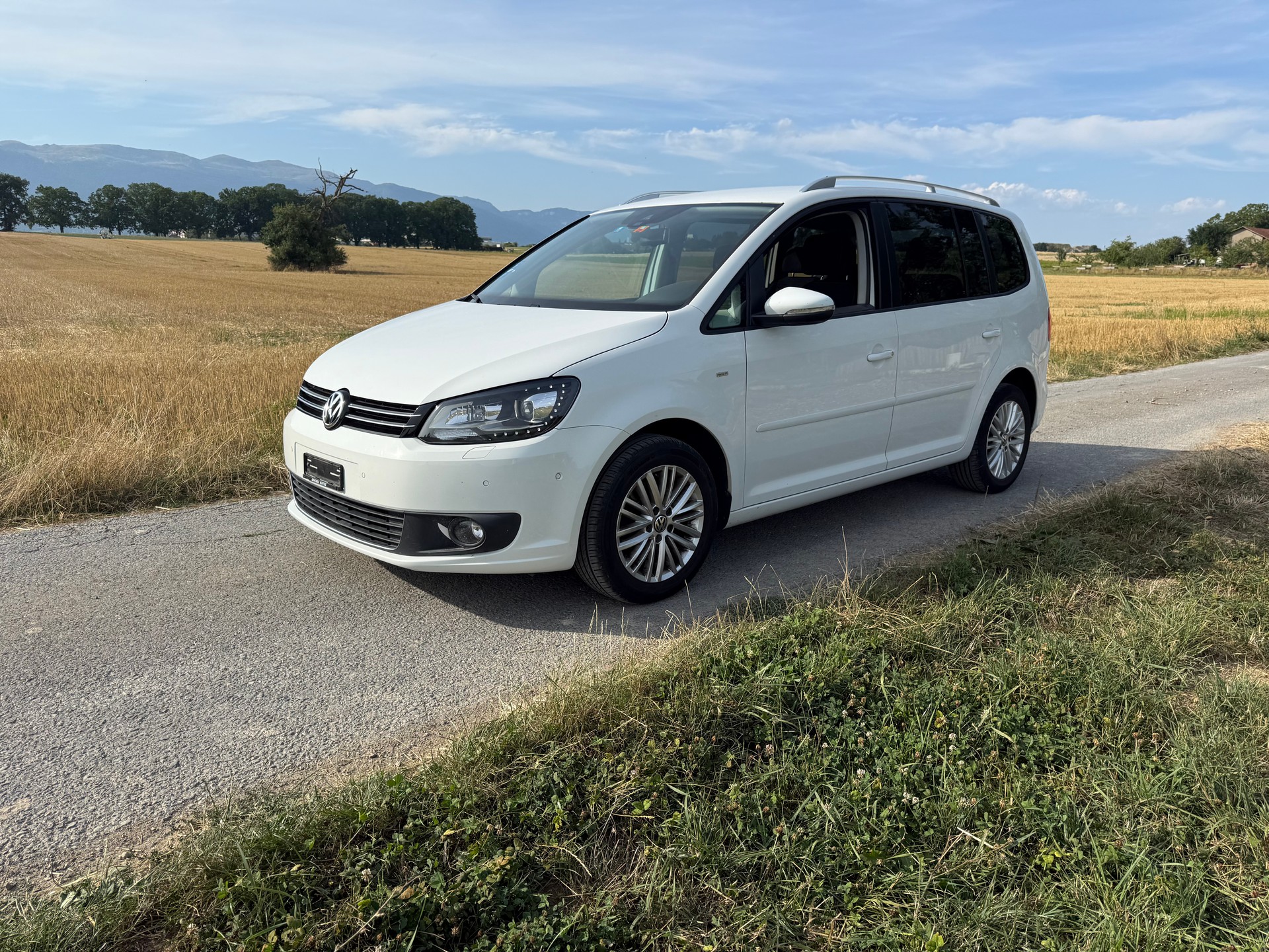 VW Touran 1.4 TSI Cup DSG-image-0