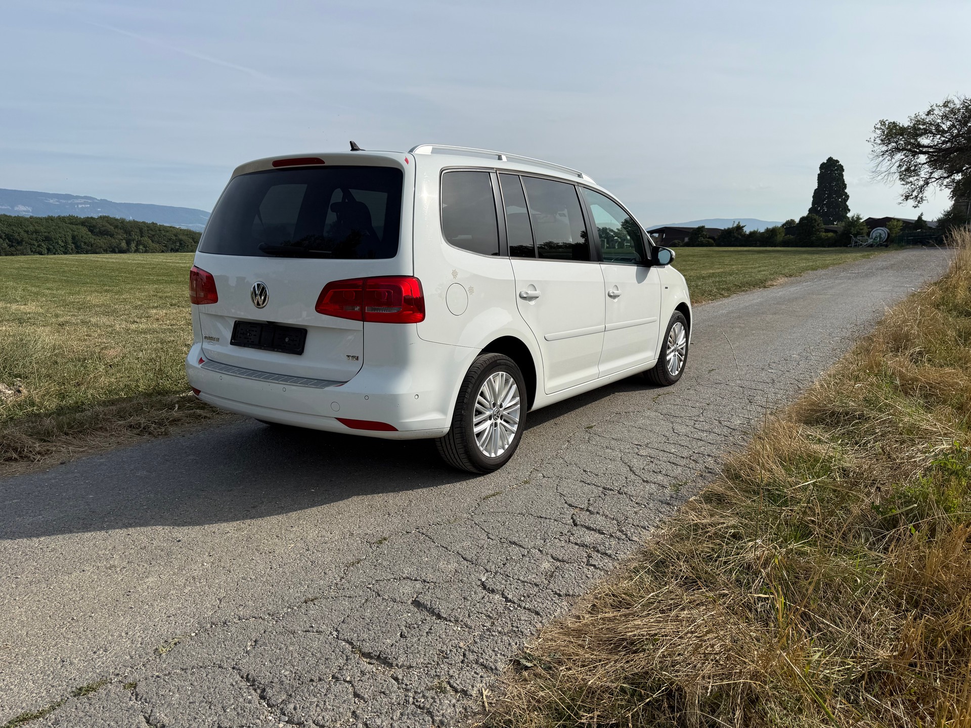 VW Touran 1.4 TSI Cup DSG-image-4