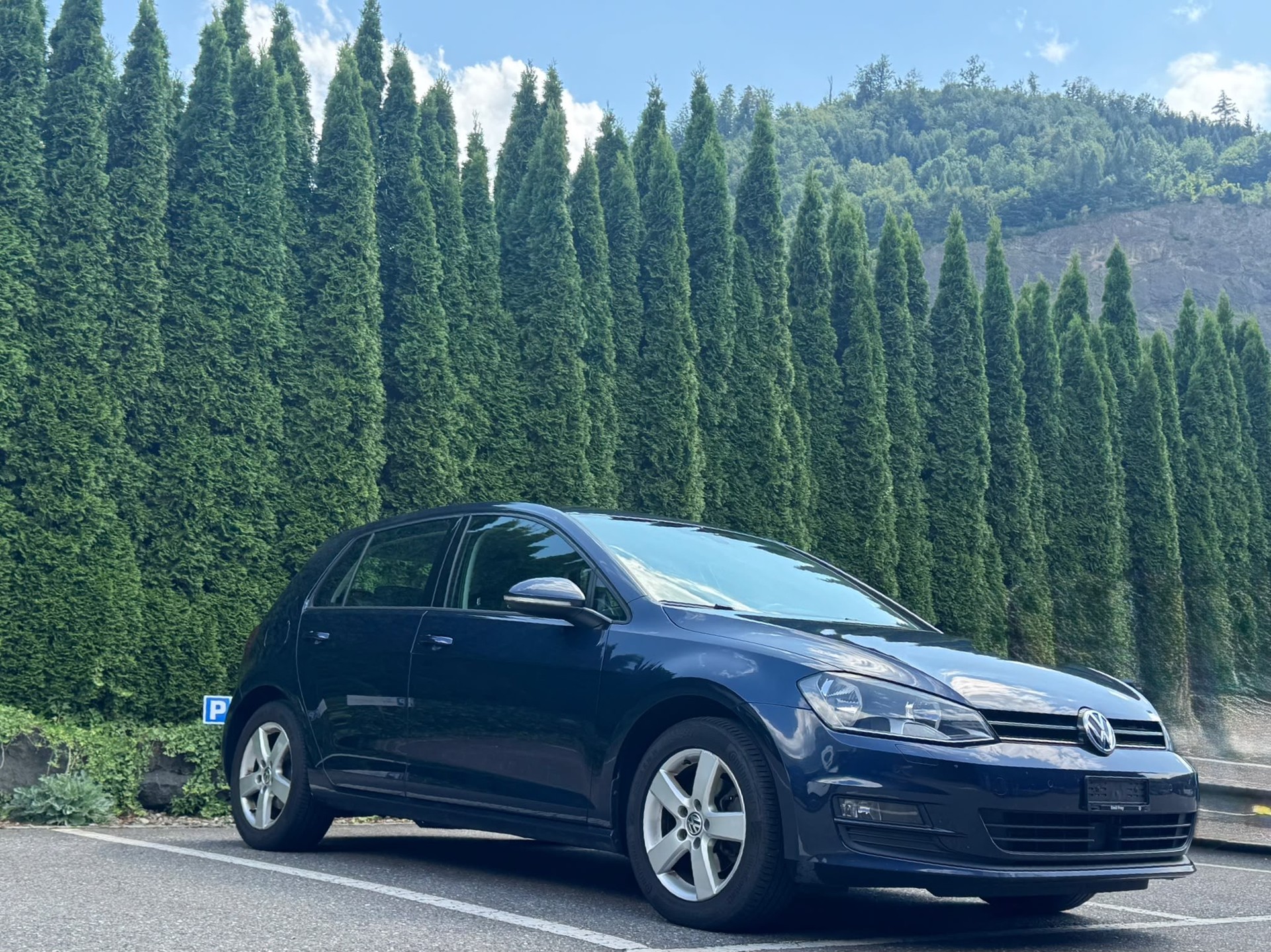 VW Golf 2.0 TDI Comfortline 4Motion-image-2