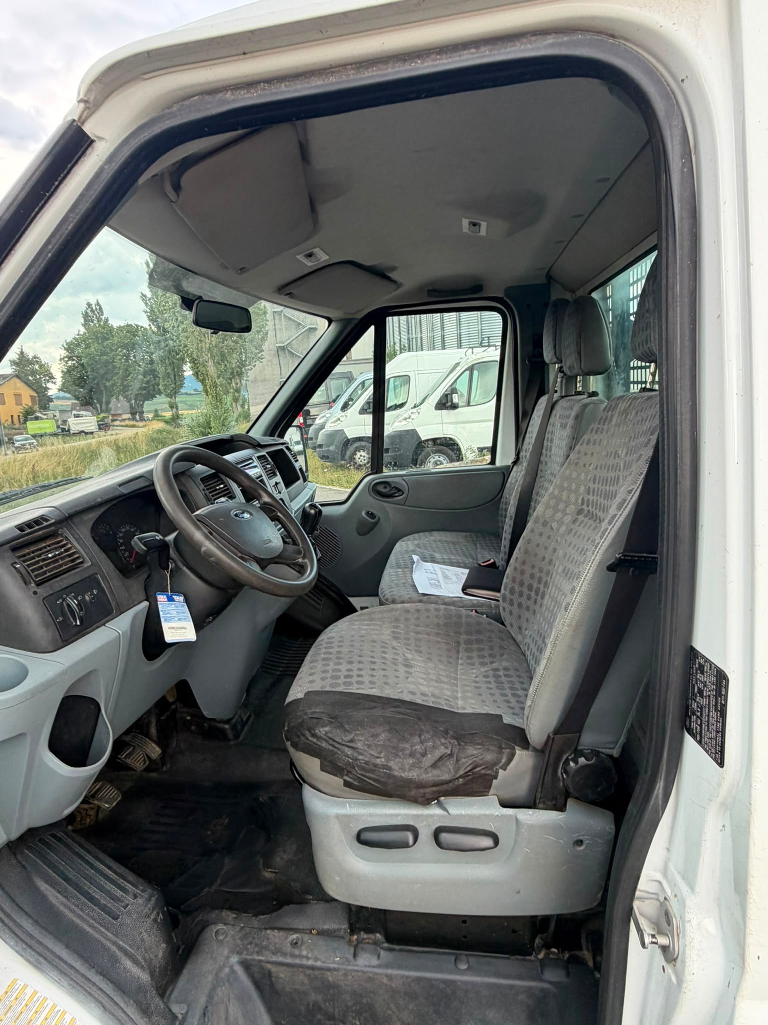 FORD Transit TDCi 300 S-image-8