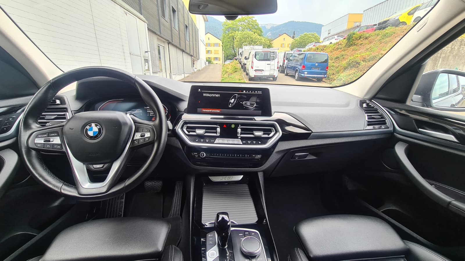 BMW X3 xDrive 48V 20d ** Leder Ausstattung ** Sportsitze ** Parking Assistance Plus ** RF-Kamera 360°° ** Front Kamera **-image-17