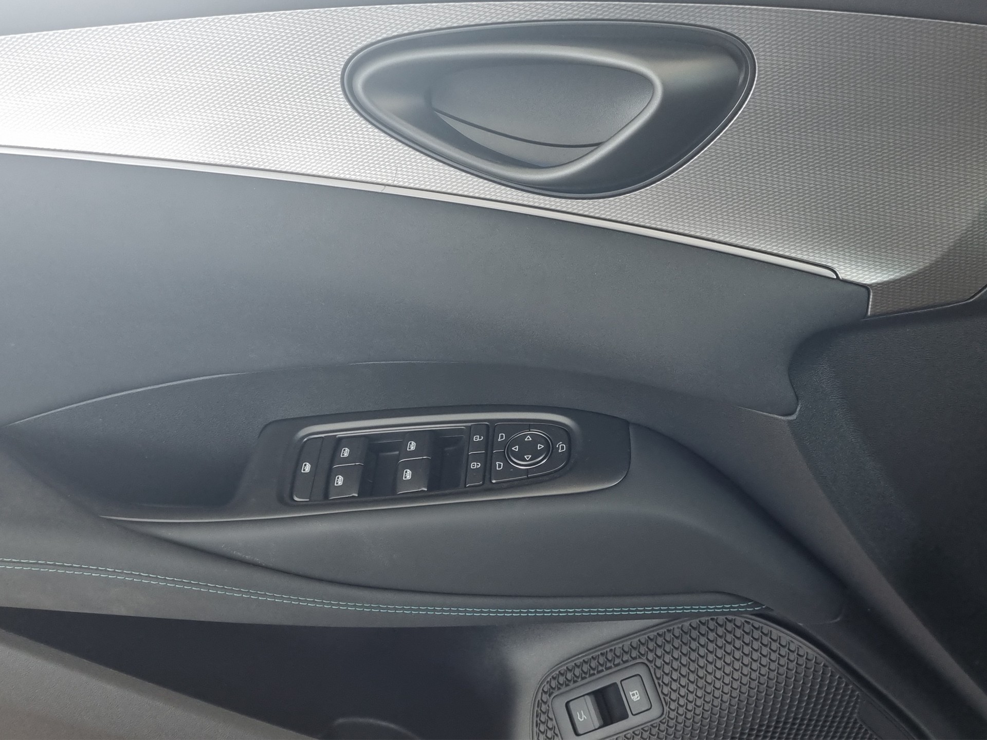 BYD Seal 6 DM-i Touring Comfort-image-11