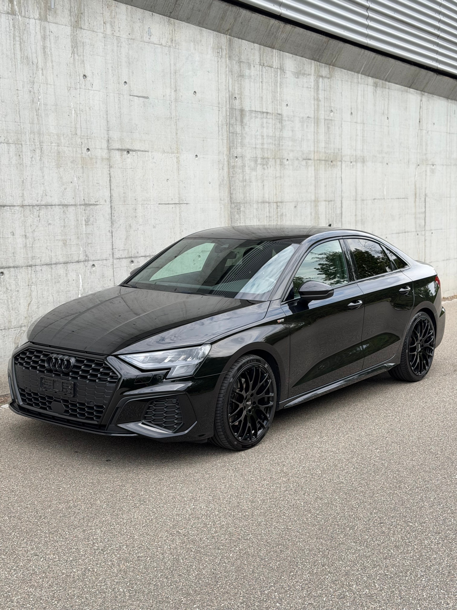 AUDI A3 Mild Hybrid / S-Line-image-0