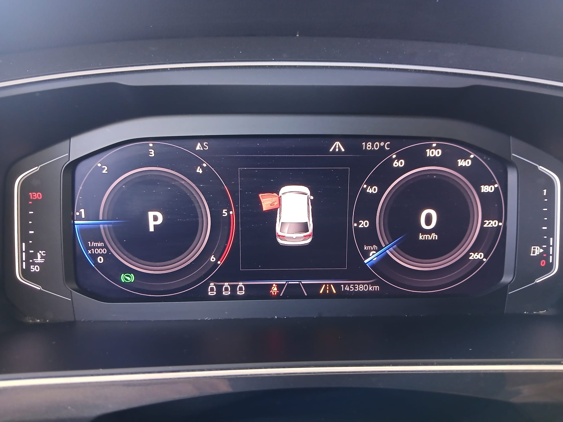 VW 2.0 TDI R-Line-image-7