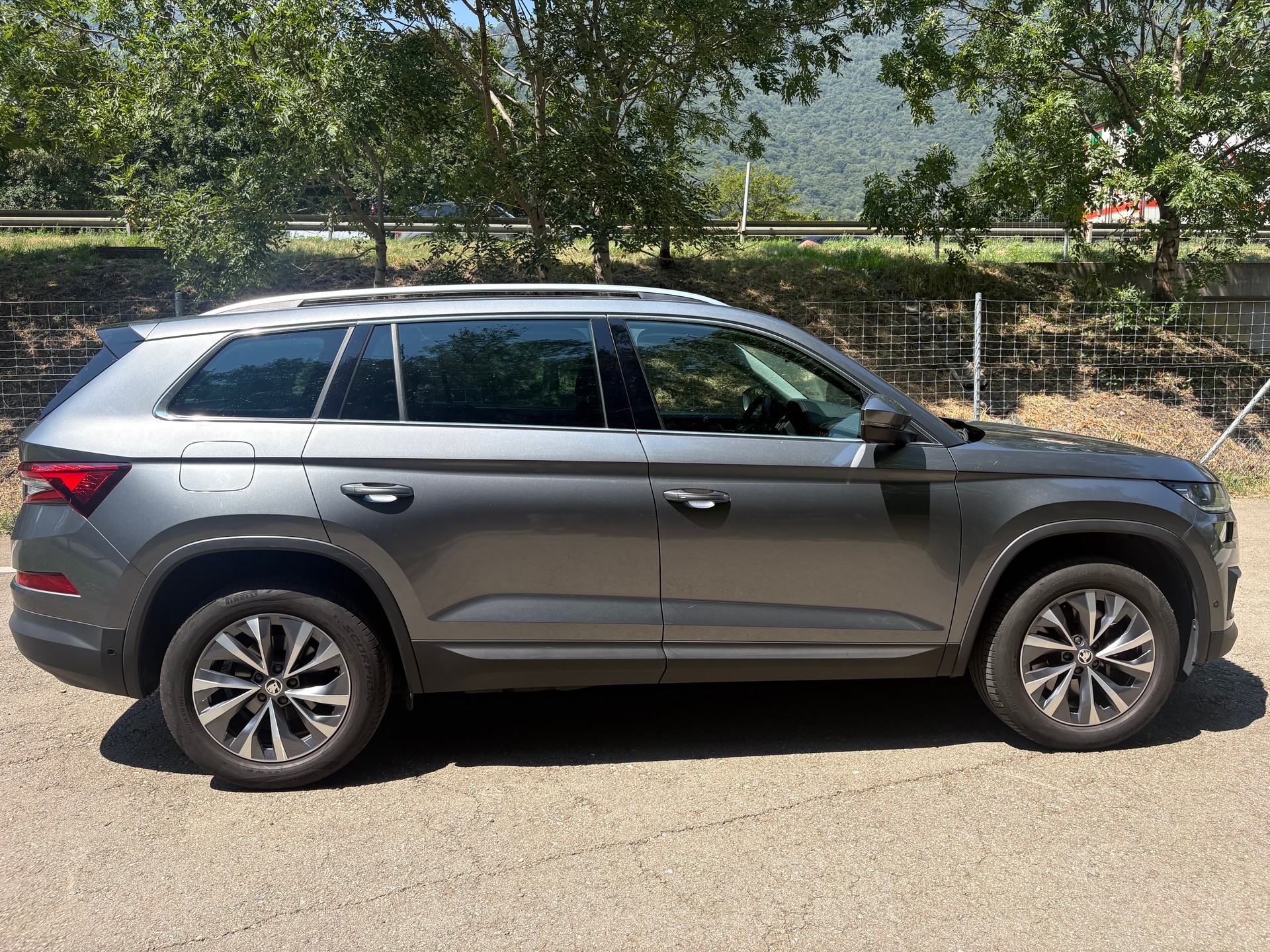 SKODA Kodiaq 2.0 TSI 4x4 SportLine-image-5