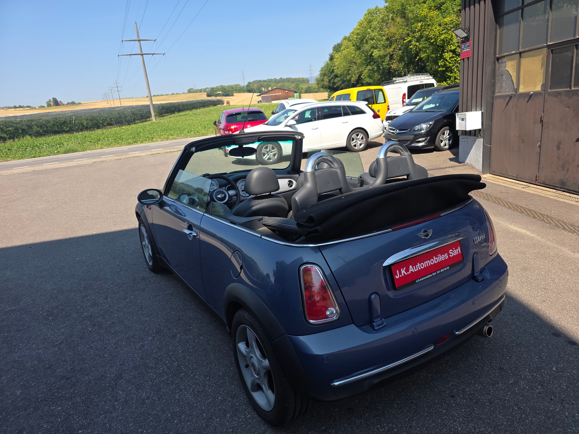 MINI Cooper Cabriolet-image-5