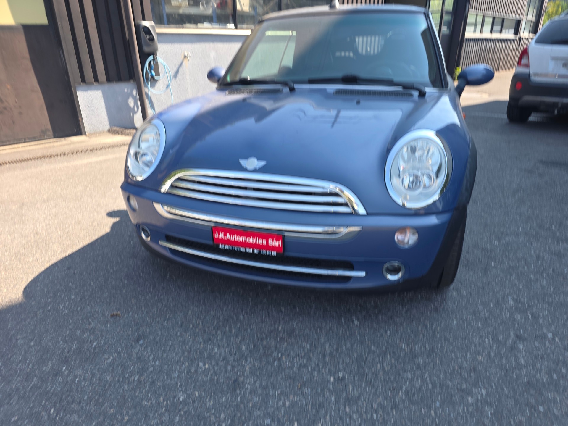 MINI Cooper Cabriolet-image-12