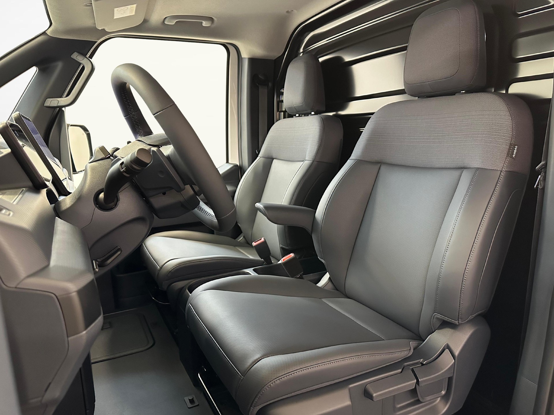 KIA PV5 Cargo 71.2 kWh Elite-image-4