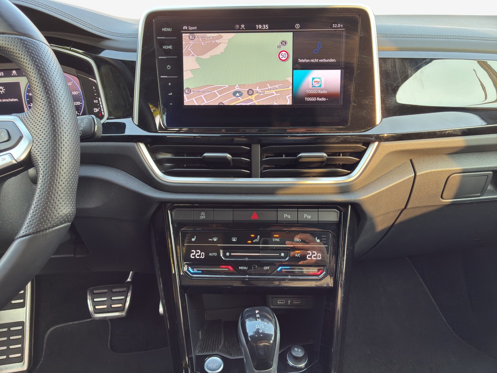 VW T-Roc 2.0 TSI R-Line DSG 4Motion-image-10