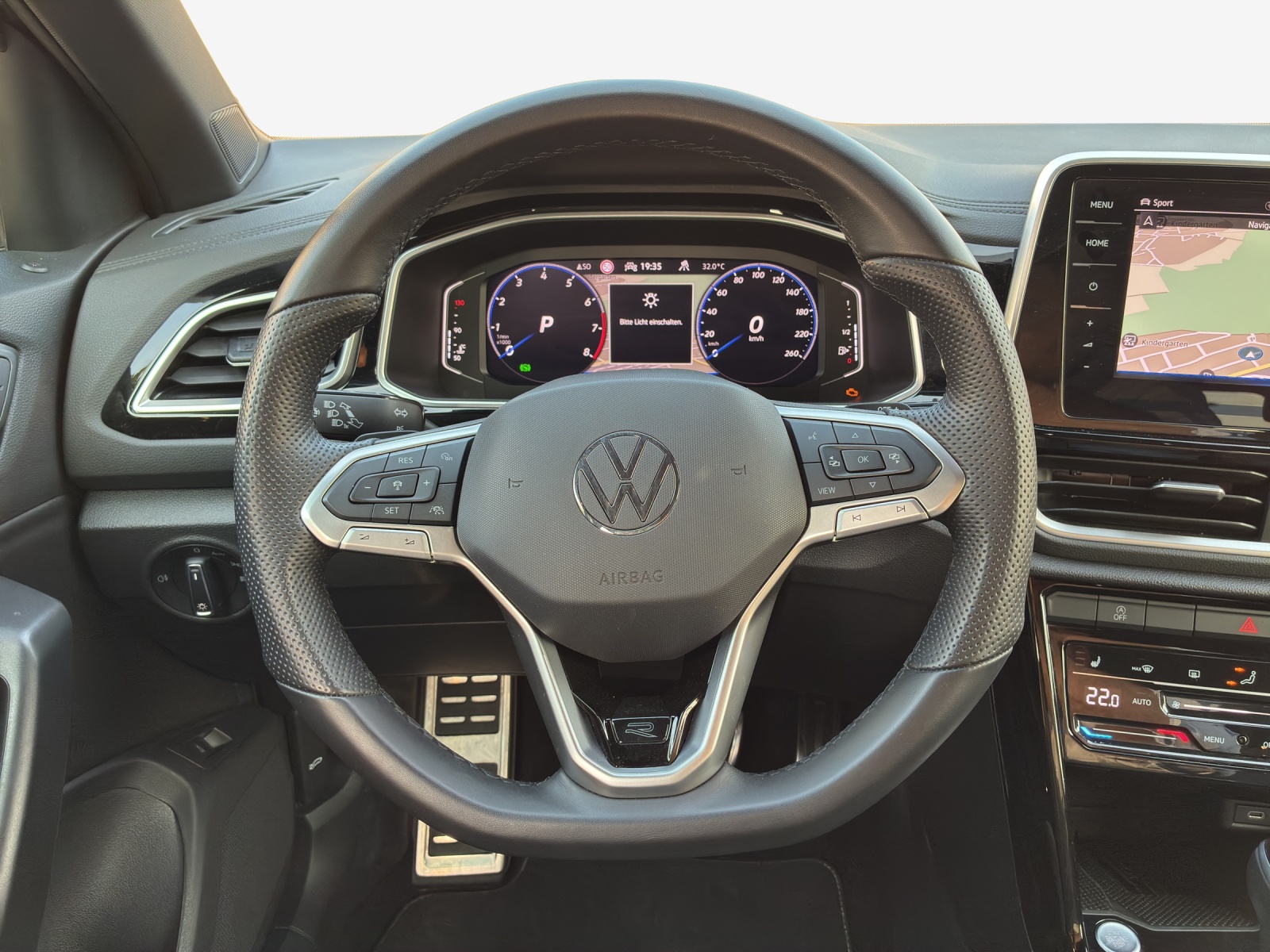 VW T-Roc 2.0 TSI R-Line DSG 4Motion-image-9