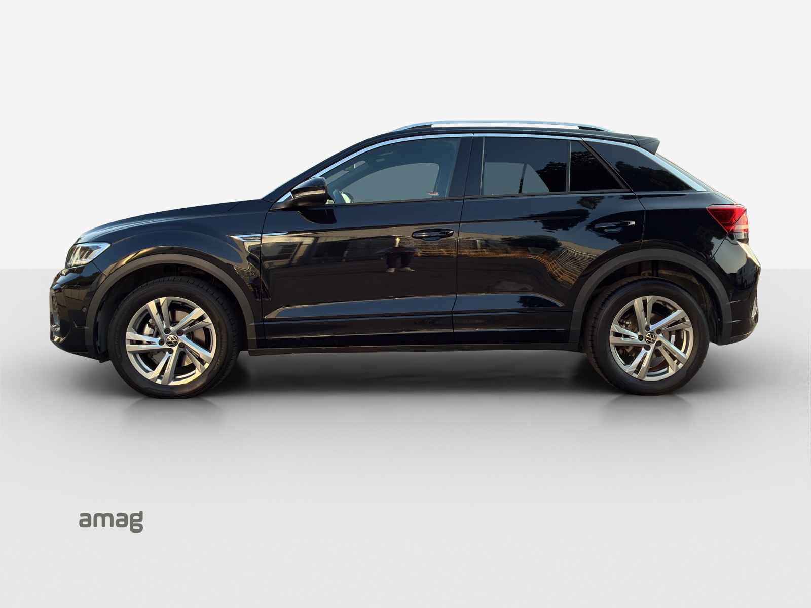 VW T-Roc 2.0 TSI R-Line DSG 4Motion-image-1