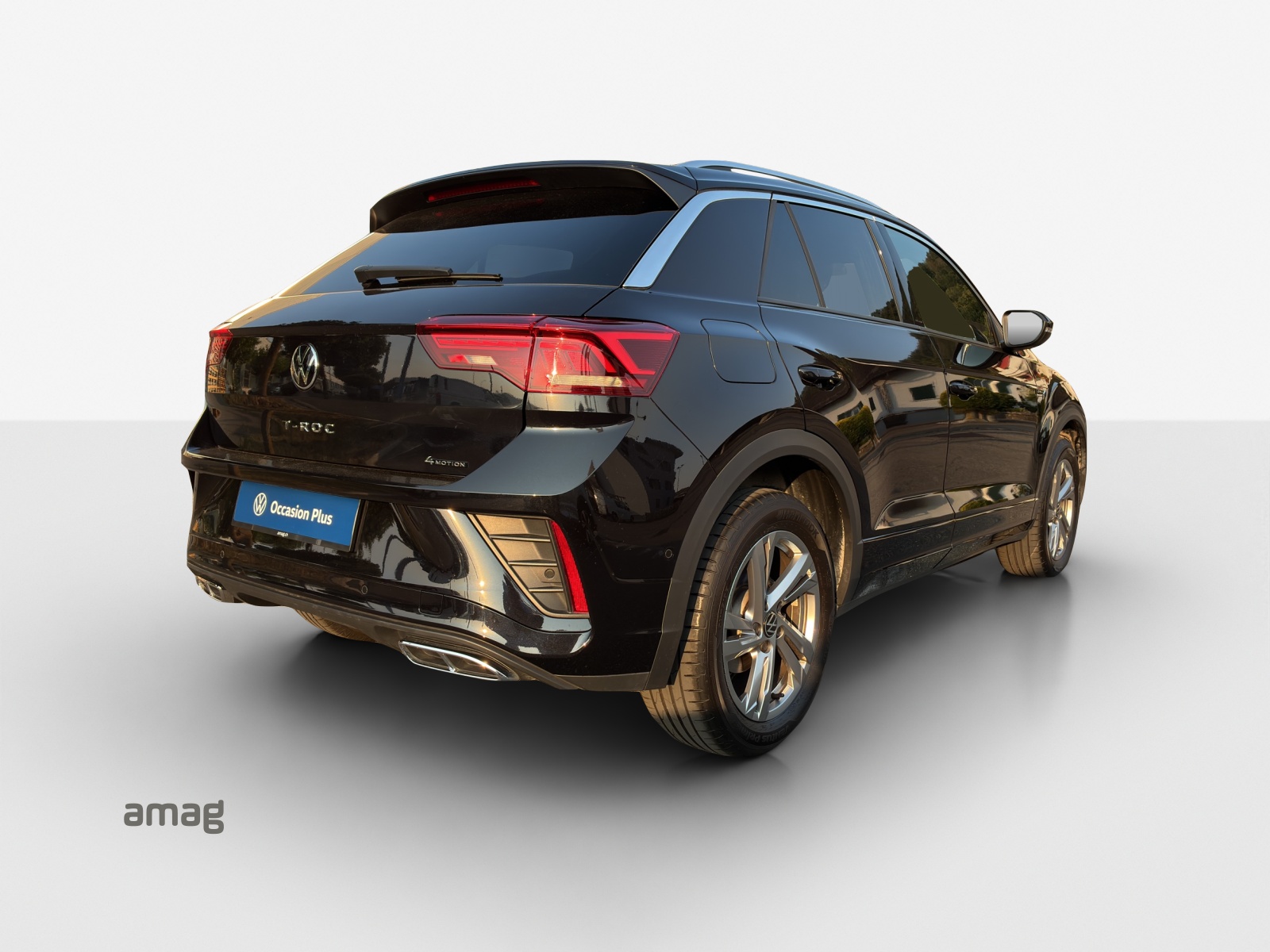 VW T-Roc 2.0 TSI R-Line DSG 4Motion-image-4