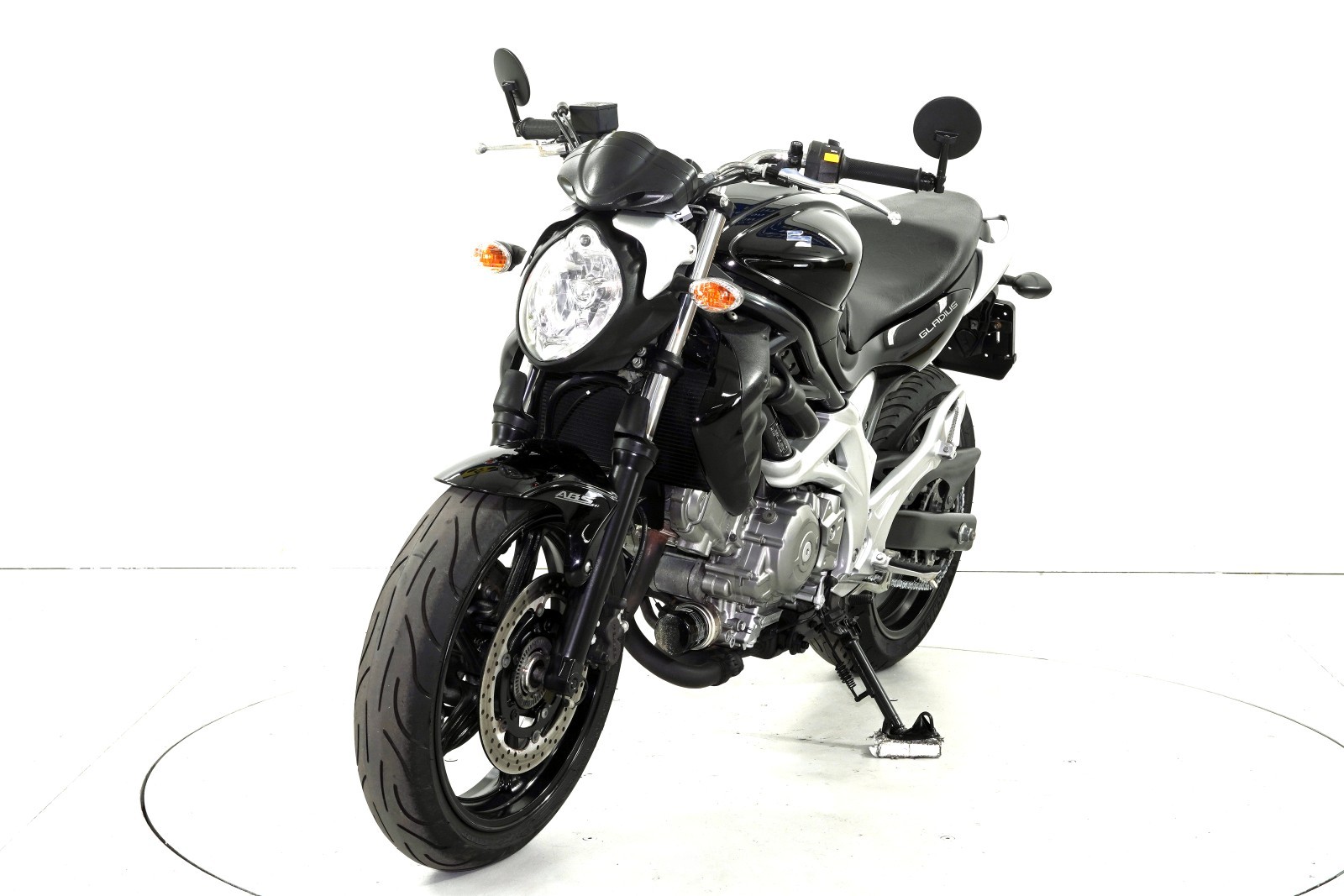 SUZUKI SFV 650 ABS Gladius-showroom-element-2