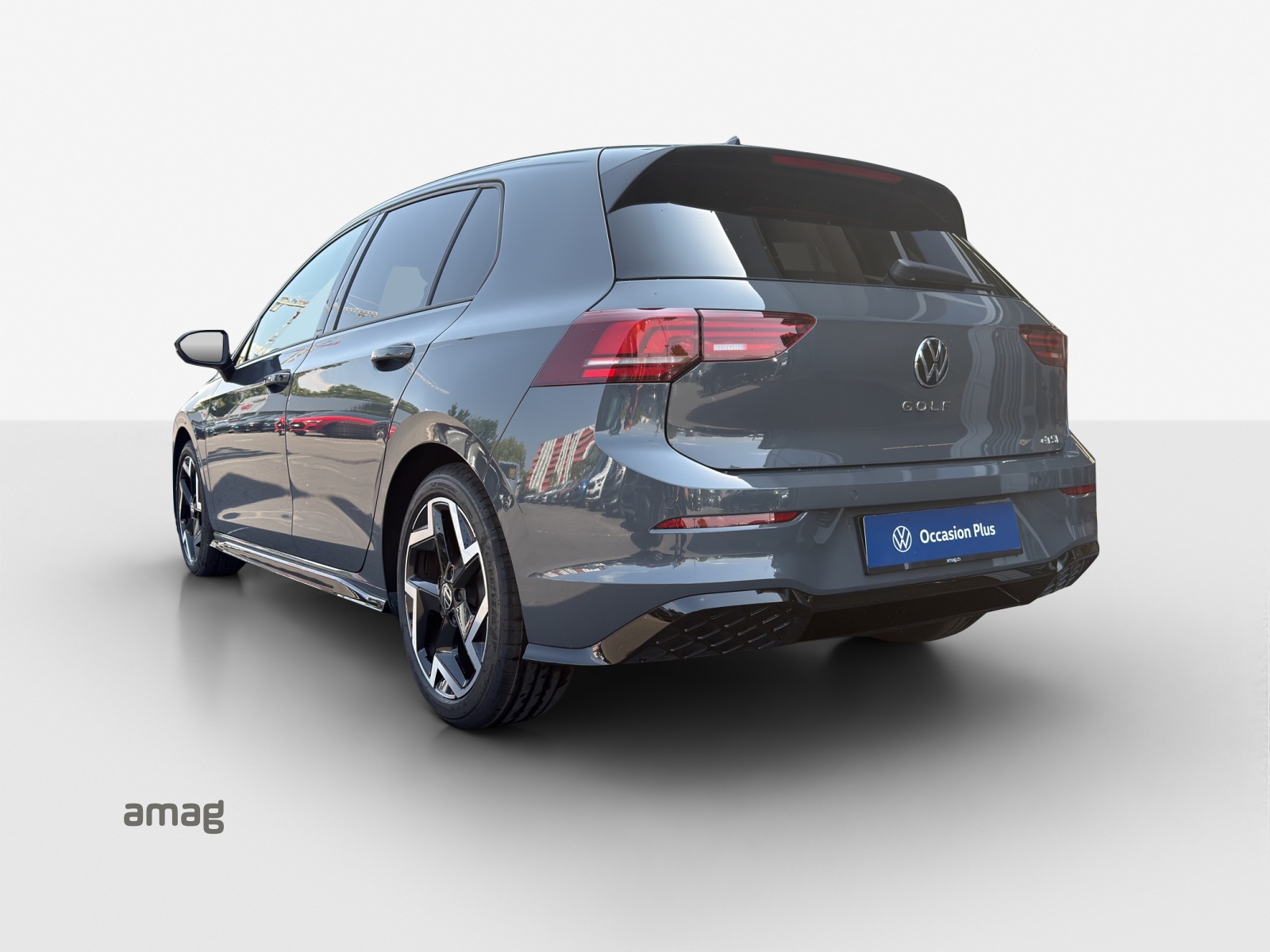 VW Golf 1.5 e TSI mHEV R-Line DSG-image-2