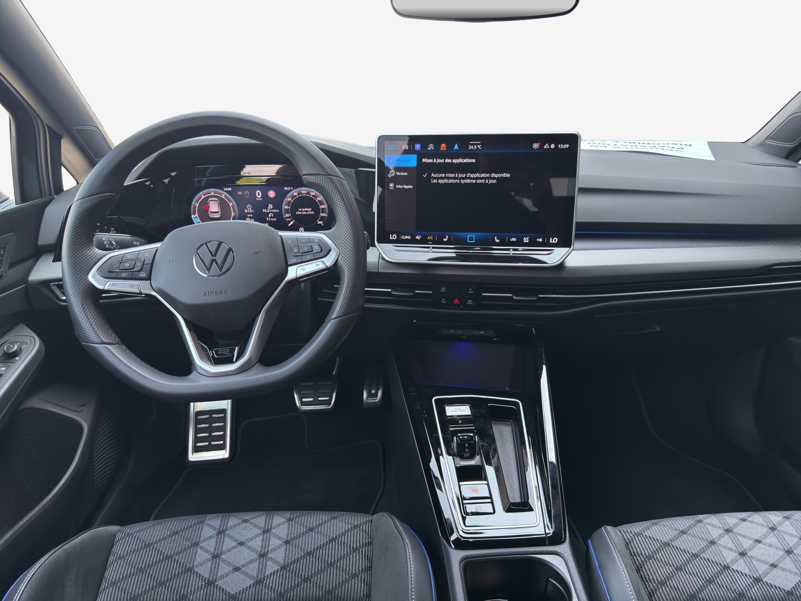 VW Golf 1.5 e TSI mHEV R-Line DSG-image-8