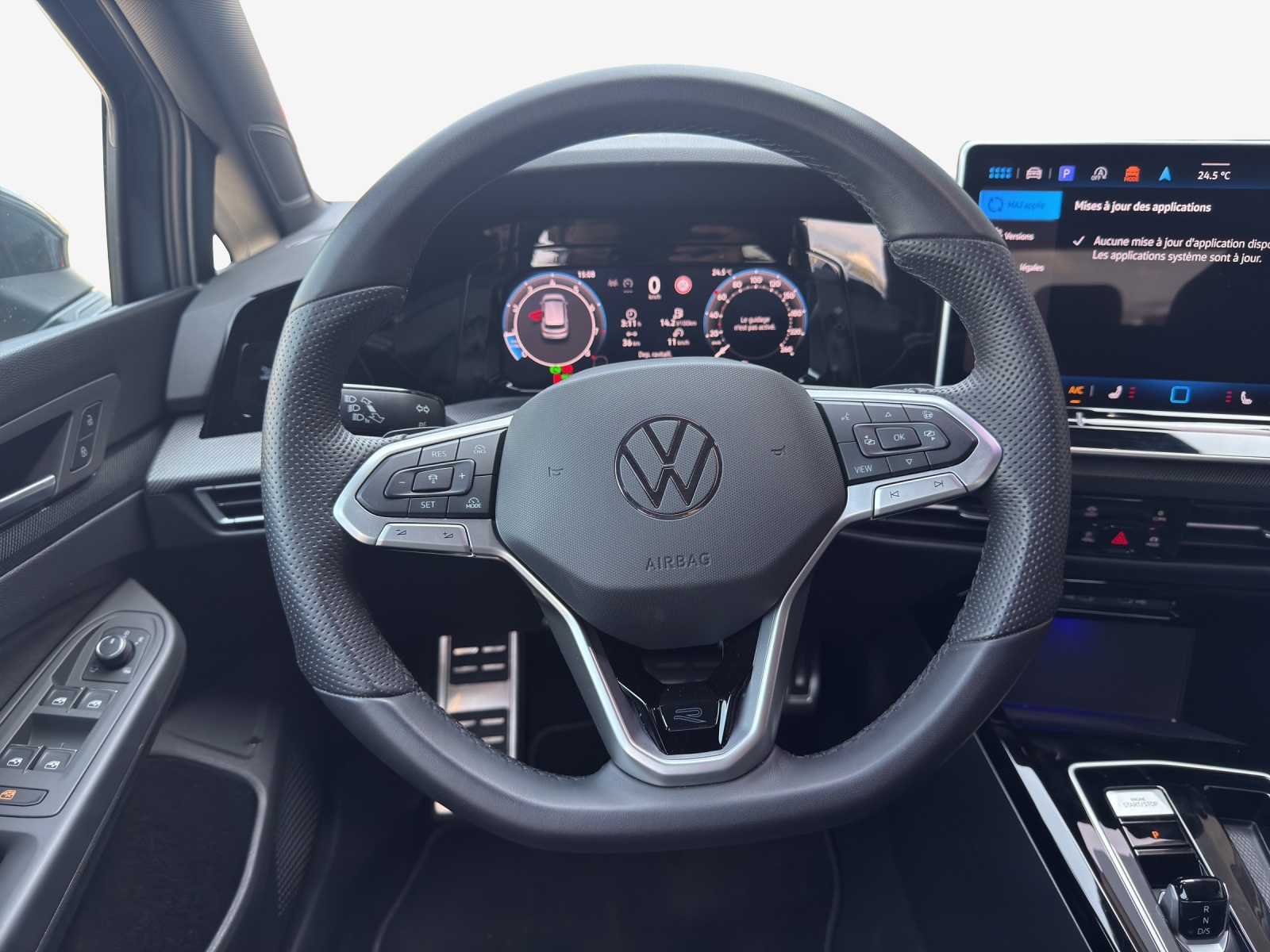 VW Golf 1.5 e TSI mHEV R-Line DSG-image-9