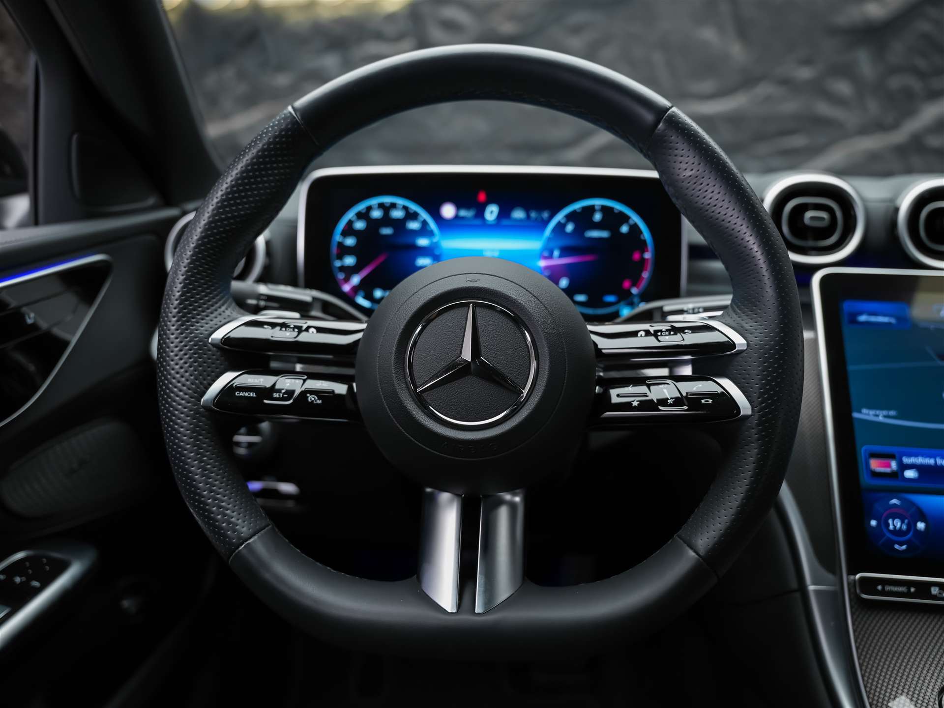 MERCEDES-BENZ C 300 d AMG Line *20" Felgen*Abstandsregler*AHK*-image-26