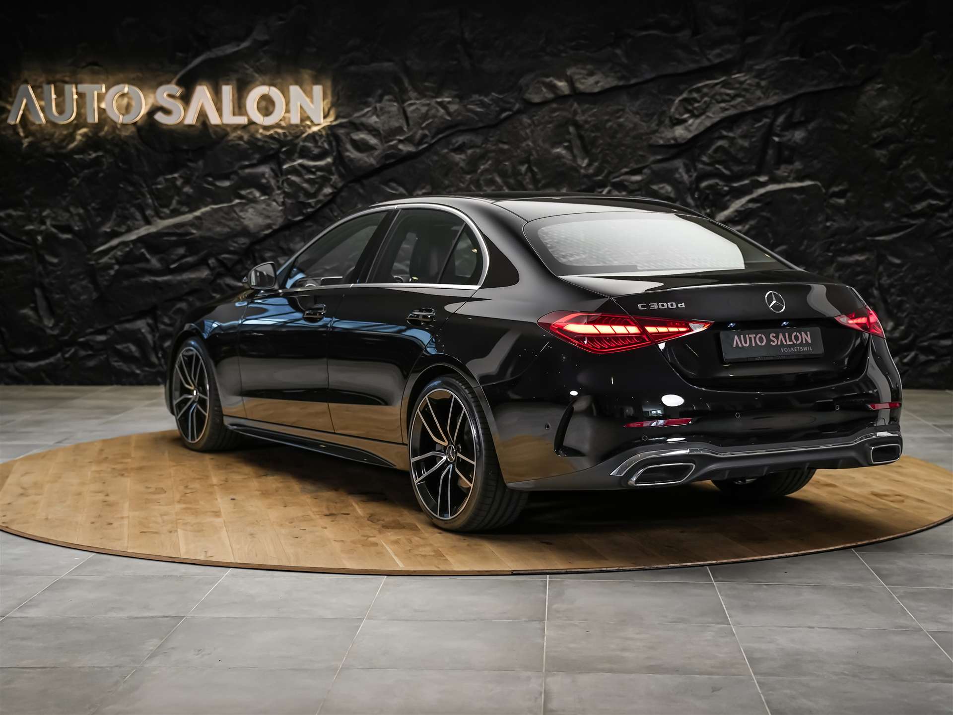 MERCEDES-BENZ C 300 d AMG Line *20" Felgen*Abstandsregler*AHK*-image-2