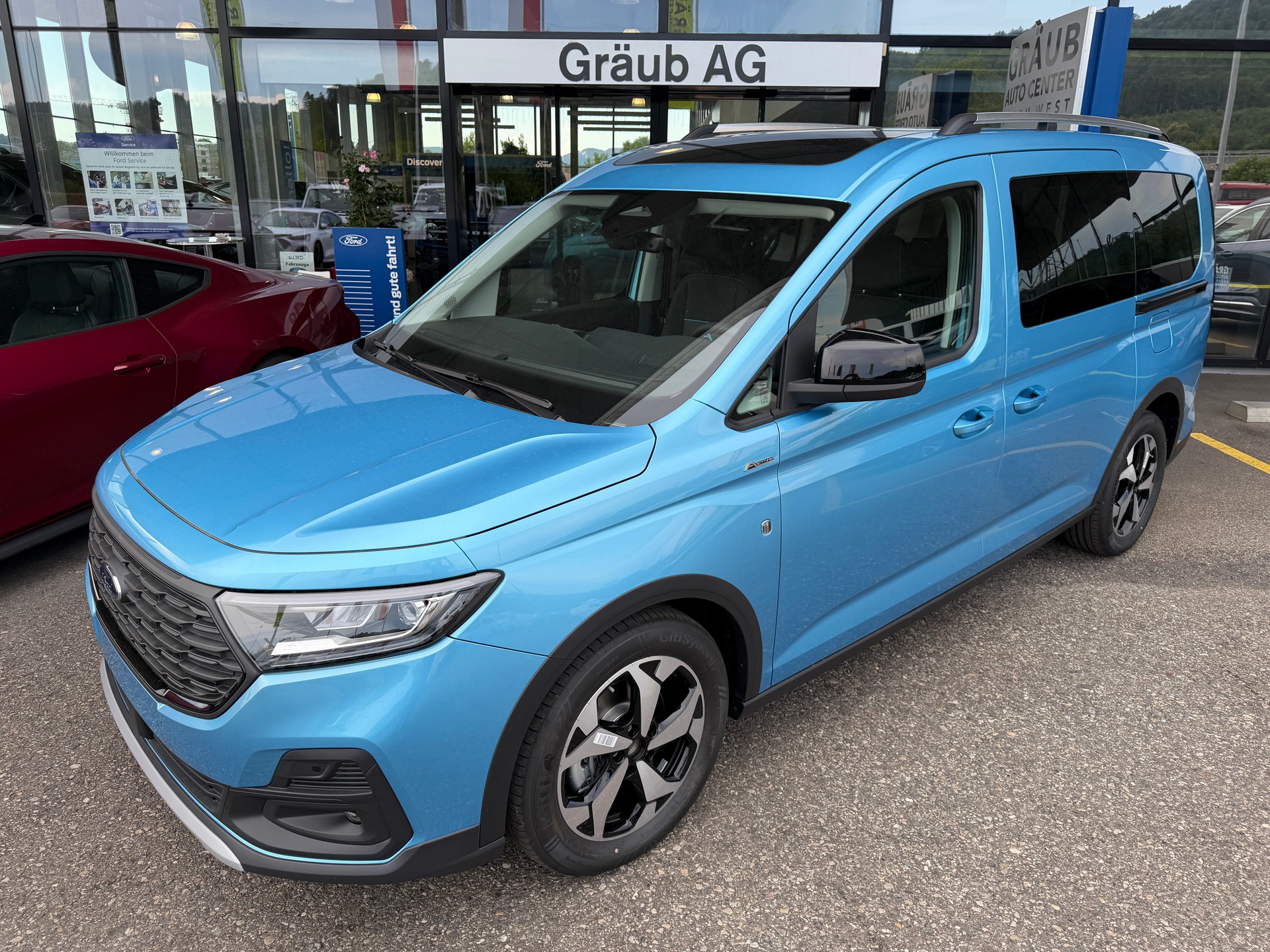 FORD Grand Tourneo Connect 1.5 PHEV Active Automat-showroom-element-2