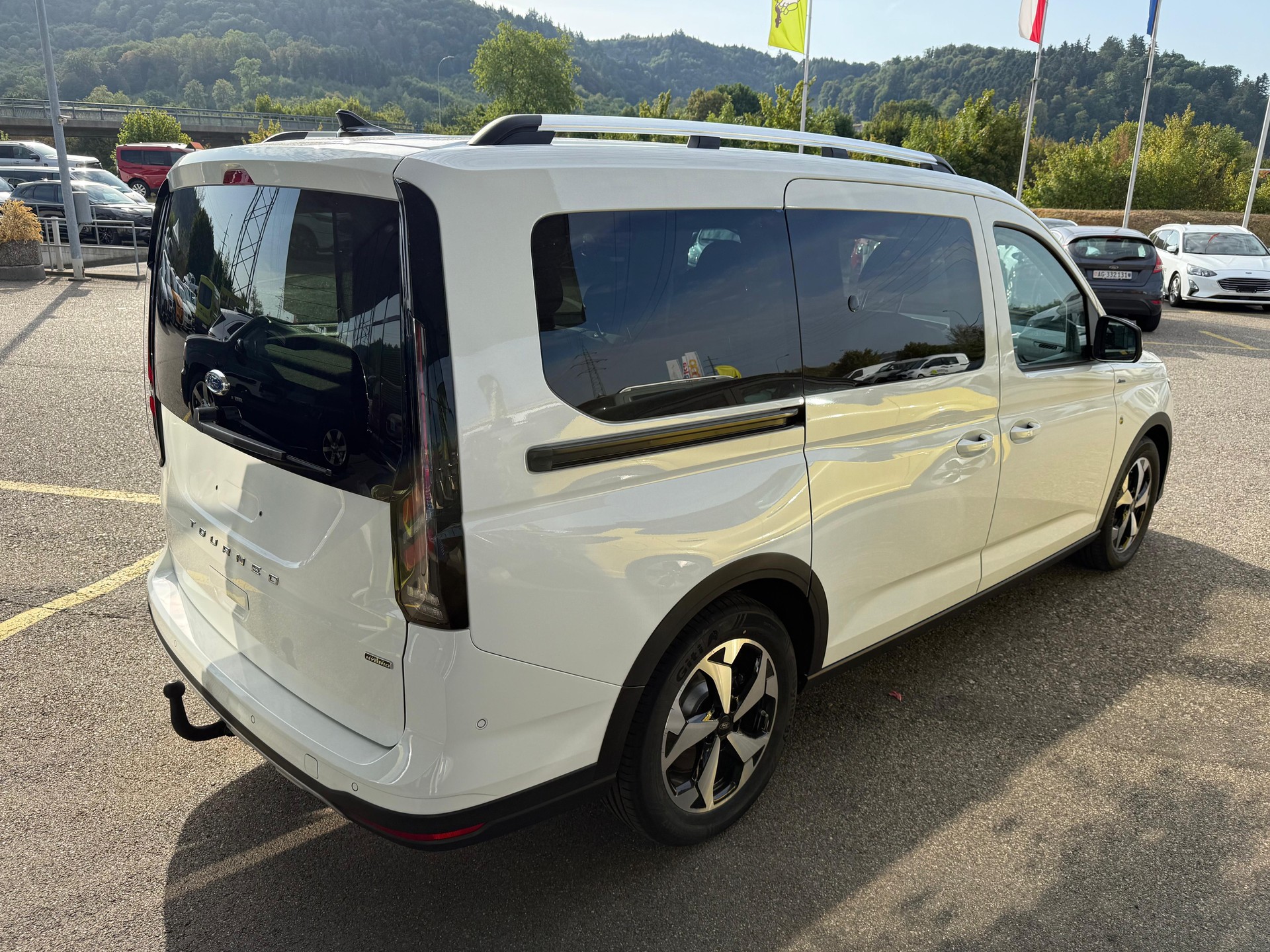 FORD Grand Tourneo Connect 1.5 PHEV Active Automat-image-5