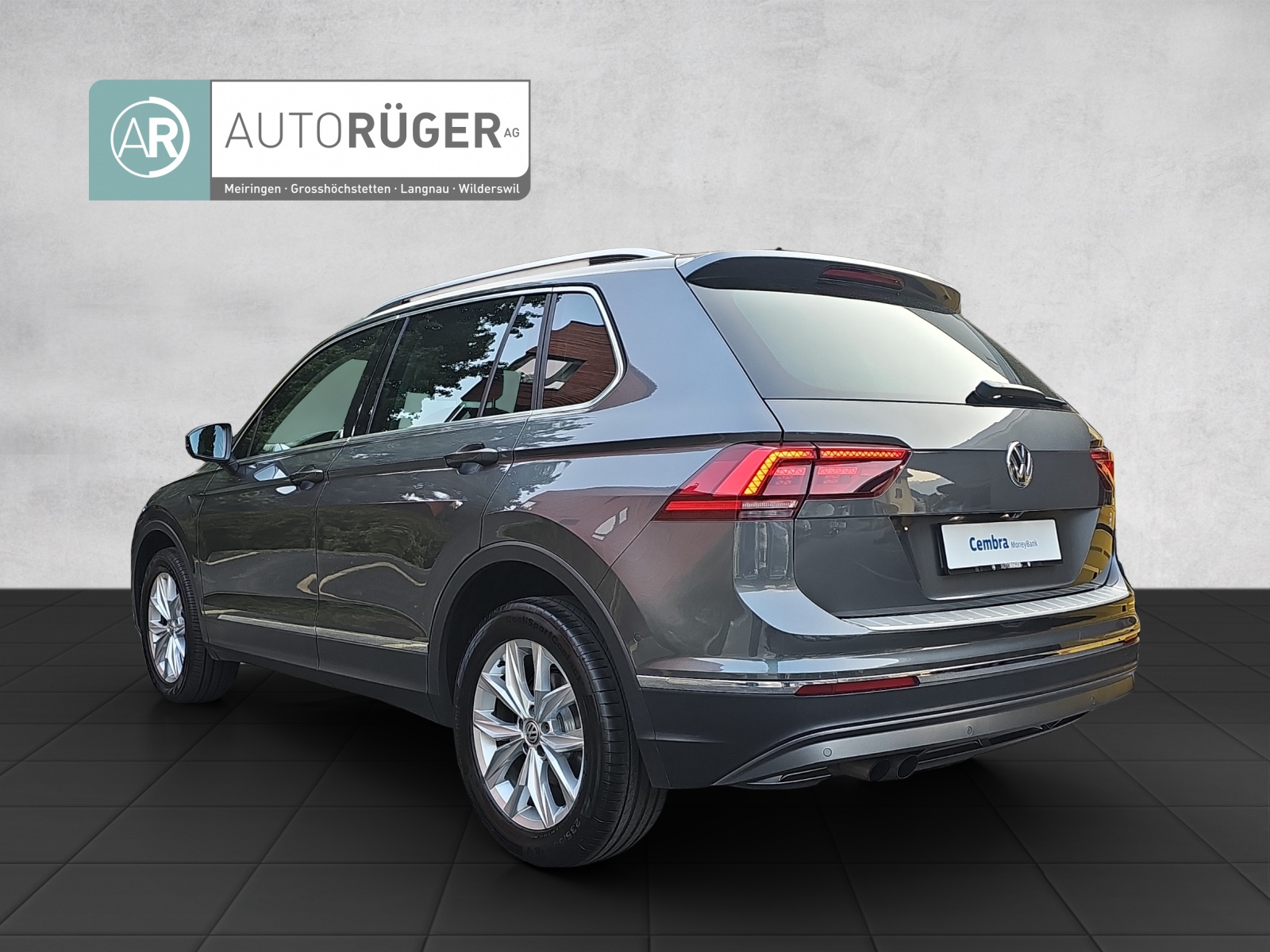VW Tiguan 2.0TSI Highline 4Motion DSG-image-3