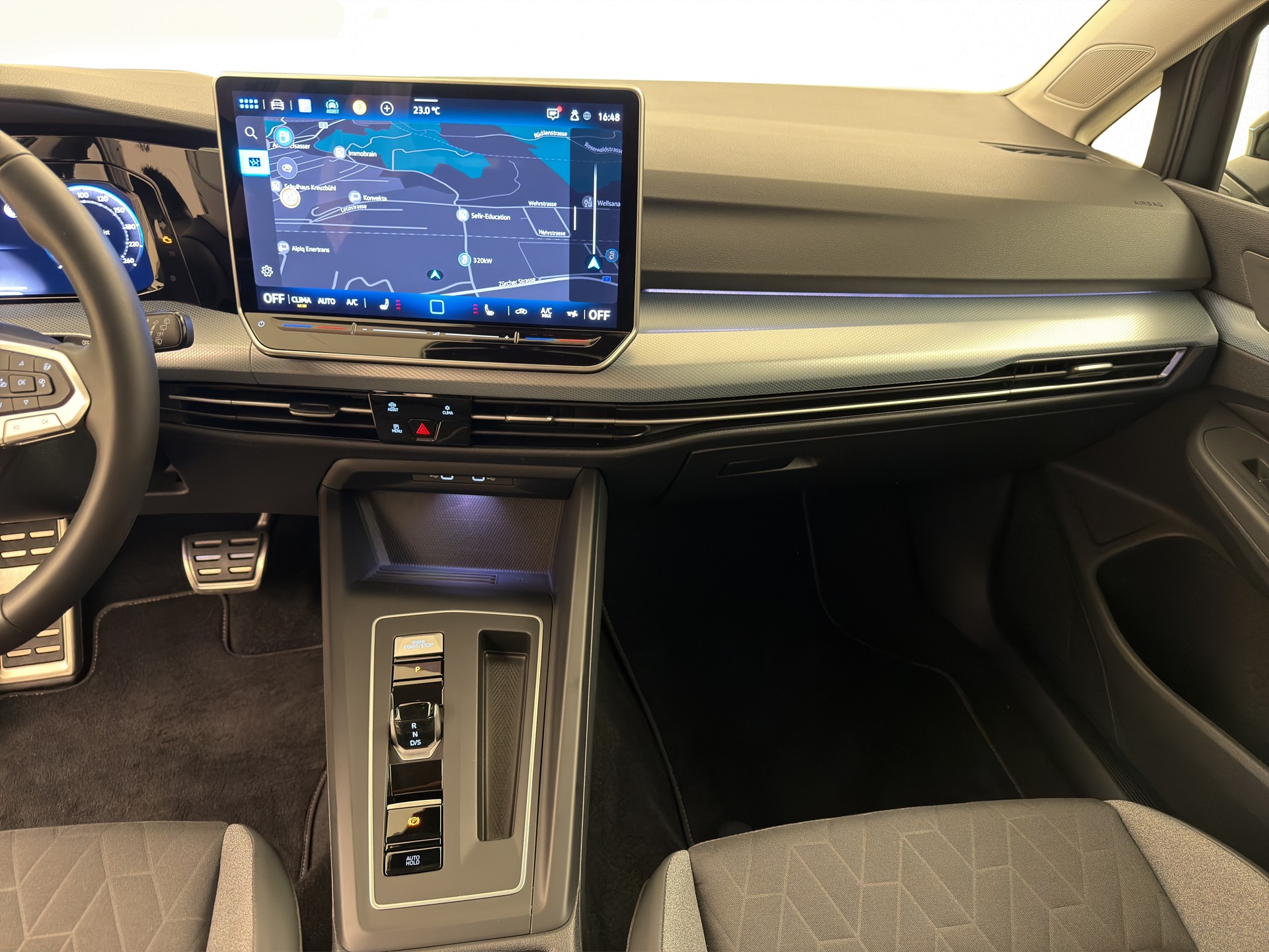 VW Golf 8 1.5 eTSI Goal DSG-image-9
