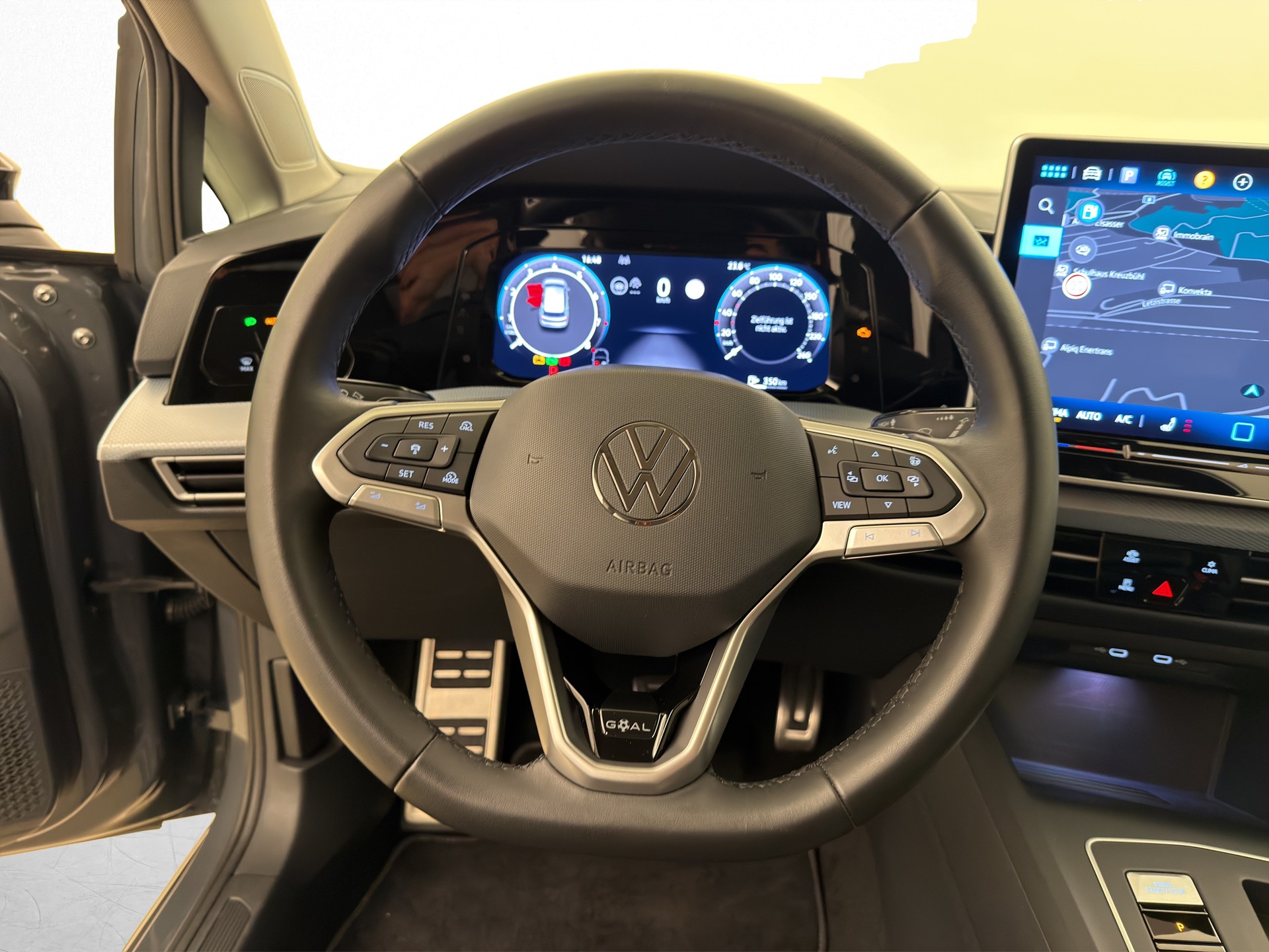 VW Golf 8 1.5 eTSI Goal DSG-image-6
