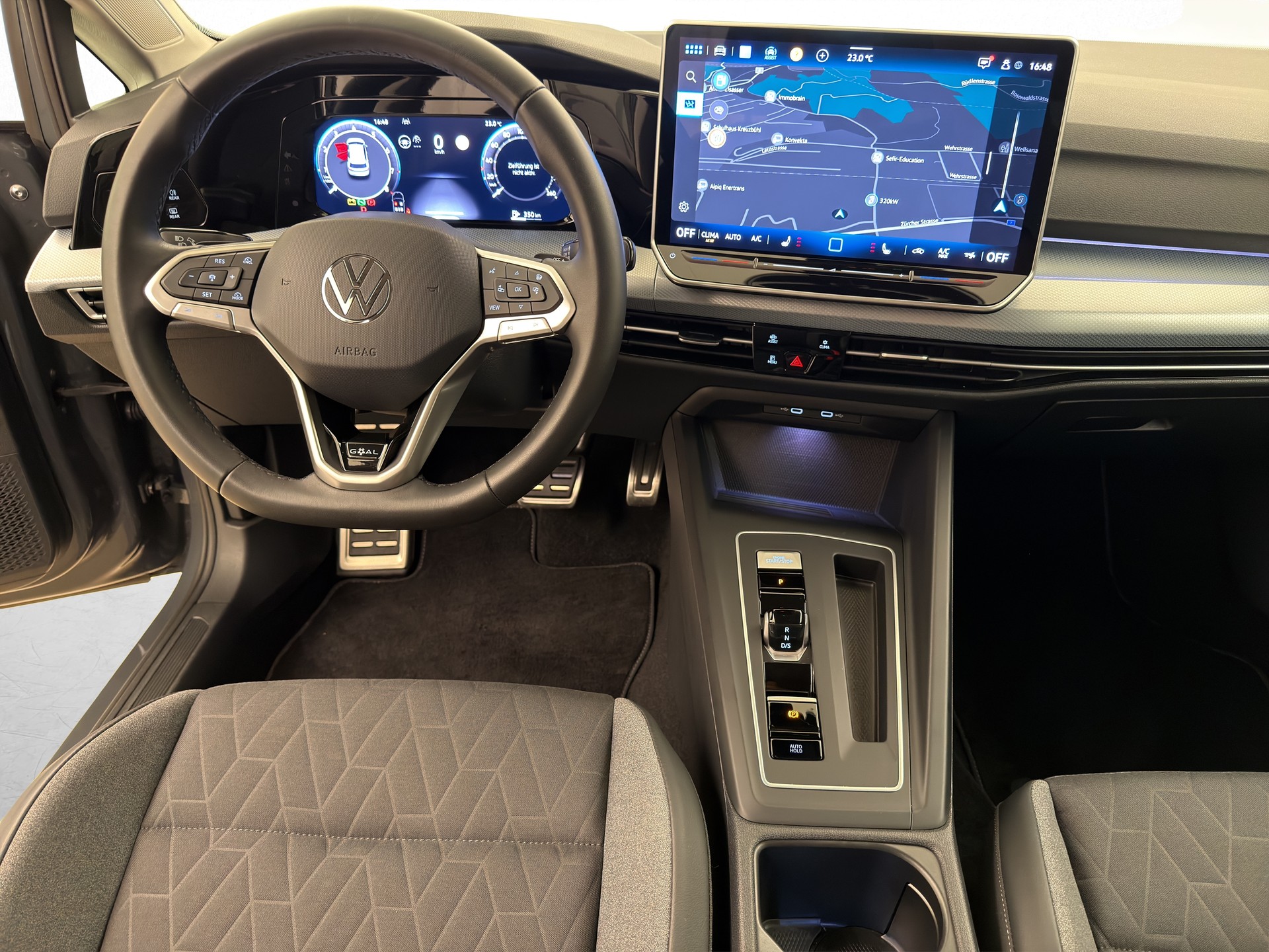 VW Golf 8 1.5 eTSI Goal DSG-image-8