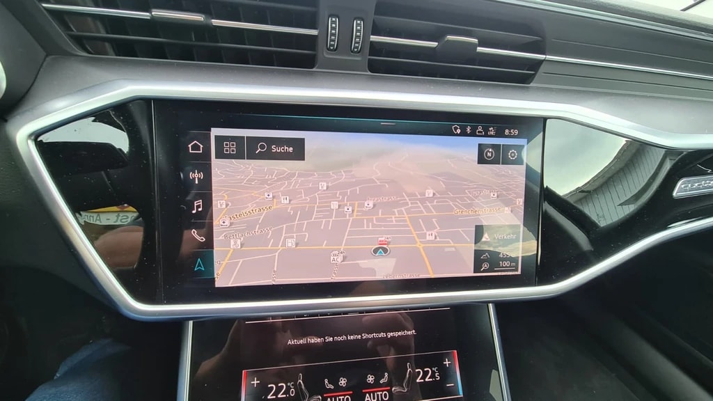 AUDI A6 Avant 45 TDI quattro tiptronic ** Neues Modell ** Cockpit ** Gr-Navigationssystem ** HUD **-image-8