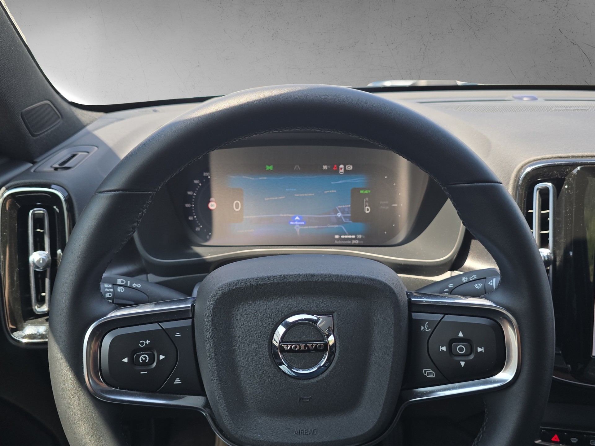 VOLVO C40 Recharge P8 Twin AWD Pure Electric Ultimate-image-14