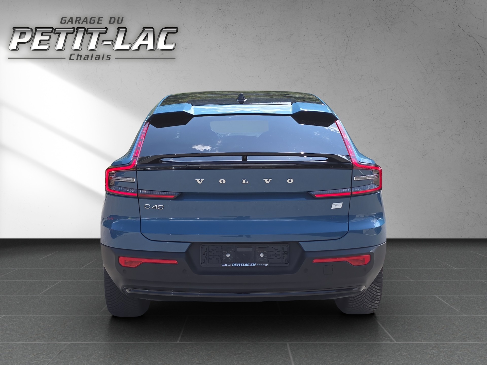 VOLVO C40 Recharge P8 Twin AWD Pure Electric Ultimate-image-4