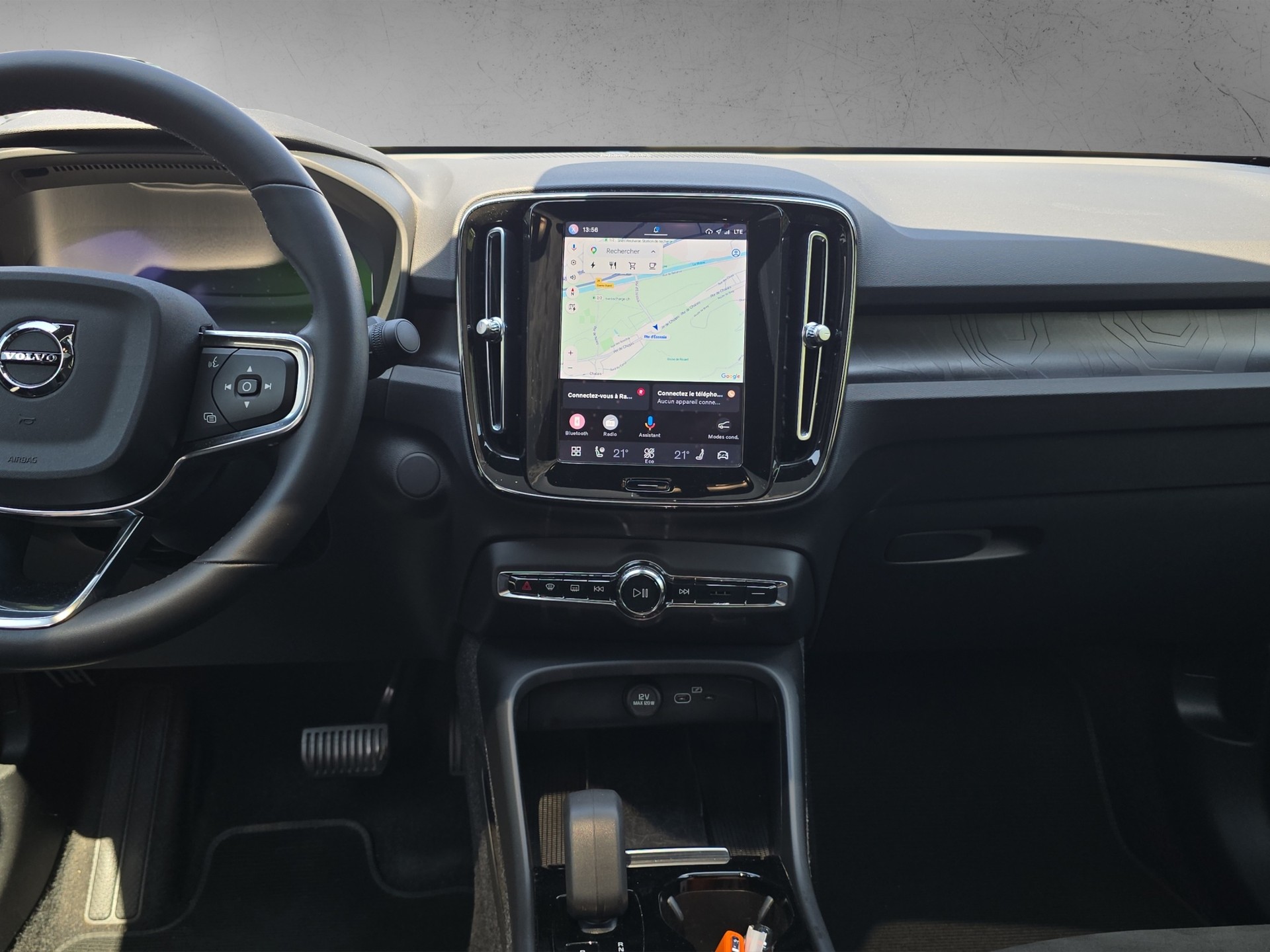 VOLVO C40 Recharge P8 Twin AWD Pure Electric Ultimate-image-11