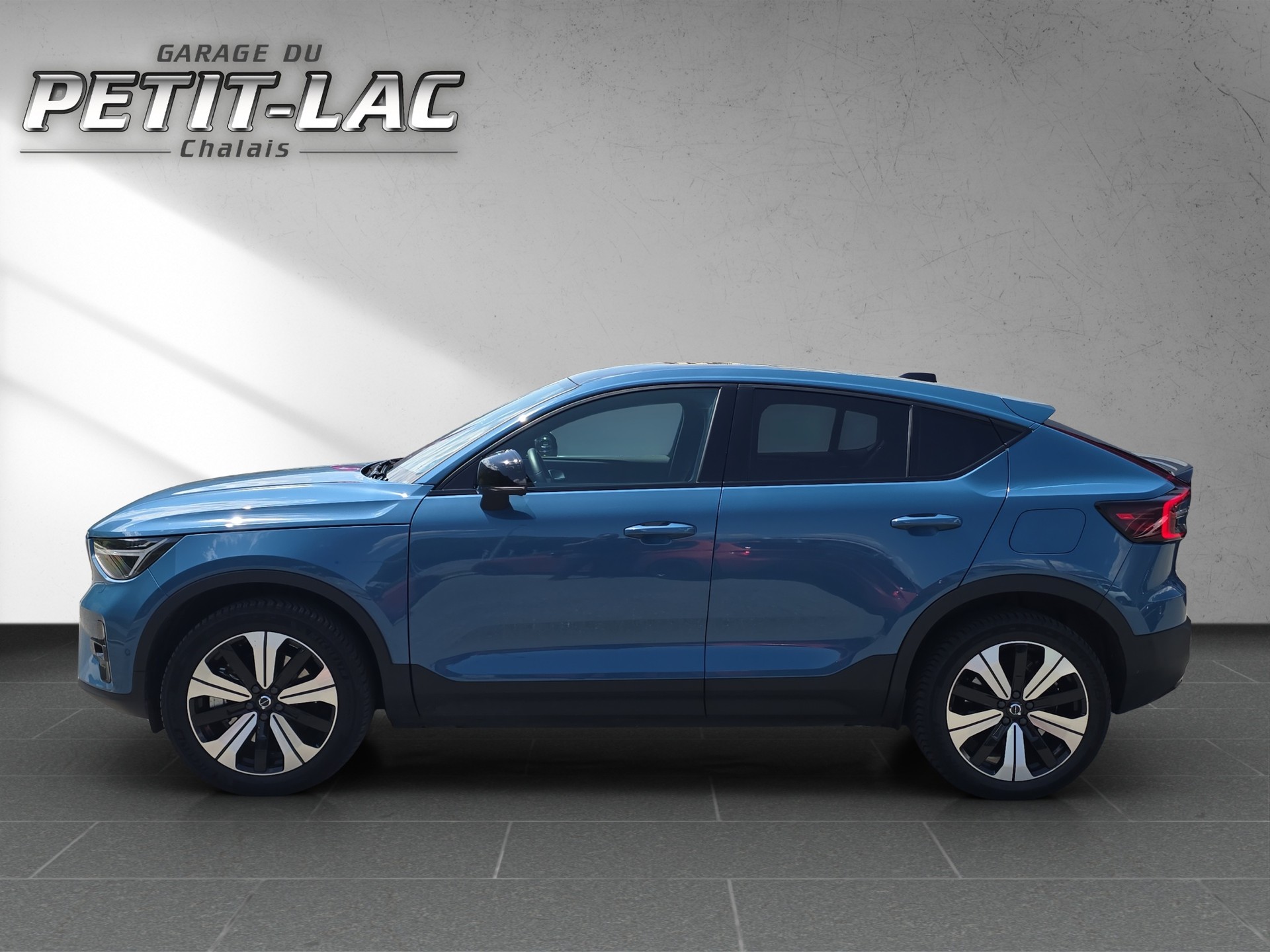 VOLVO C40 Recharge P8 Twin AWD Pure Electric Ultimate-image-6