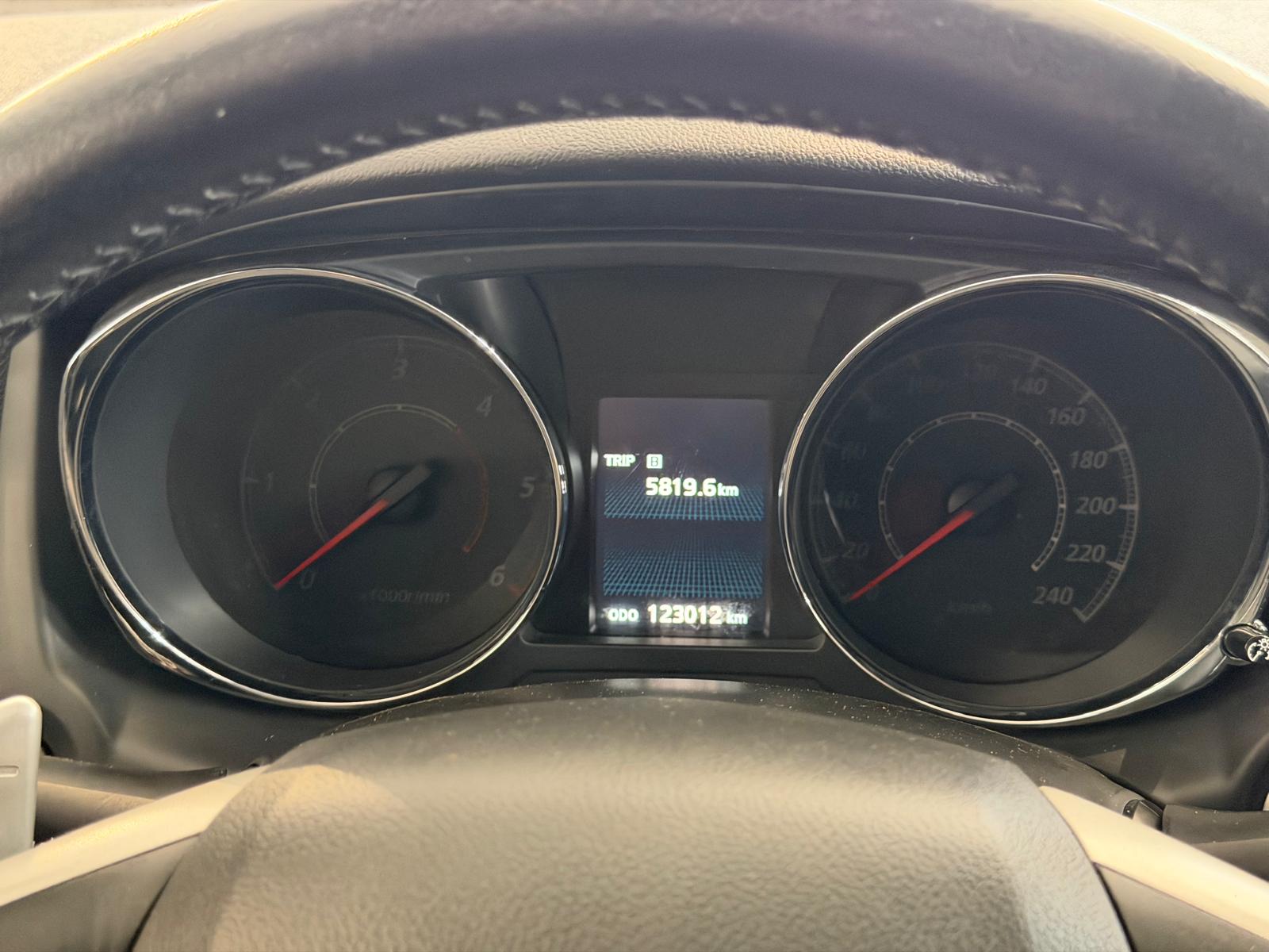 MITSUBISHI ASX 2.2 DID Diamond 4WD Automatic-image-8