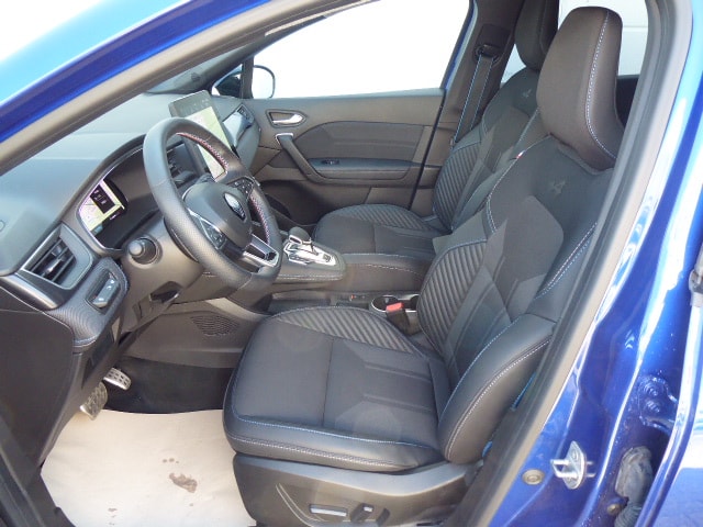 RENAULT Captur 1.3 TCe Esprit Alpine EDC-image-5