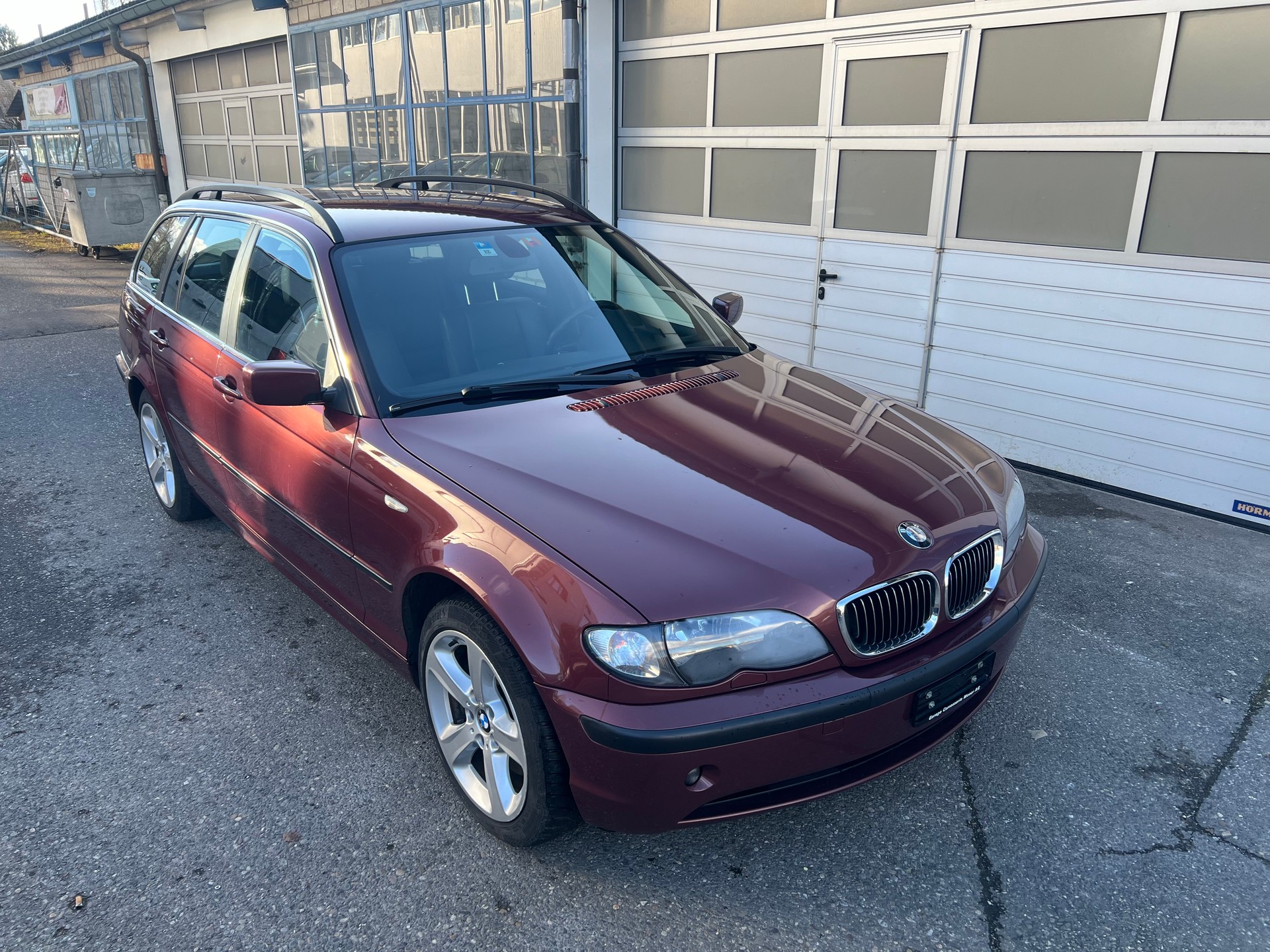 BMW 330xd Touring-image-0