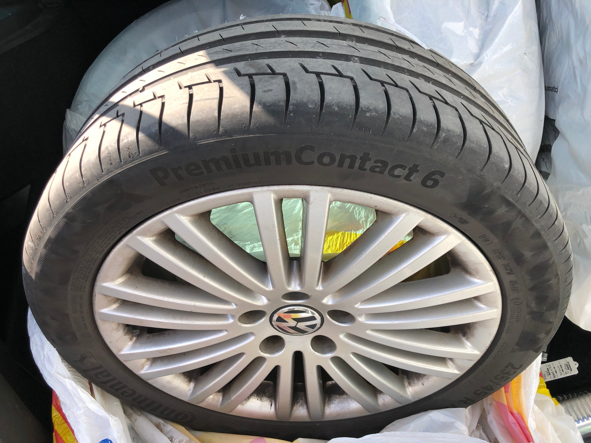 VW Passat Variant 3.2 V6 FSI Highline 4Motion-image-11