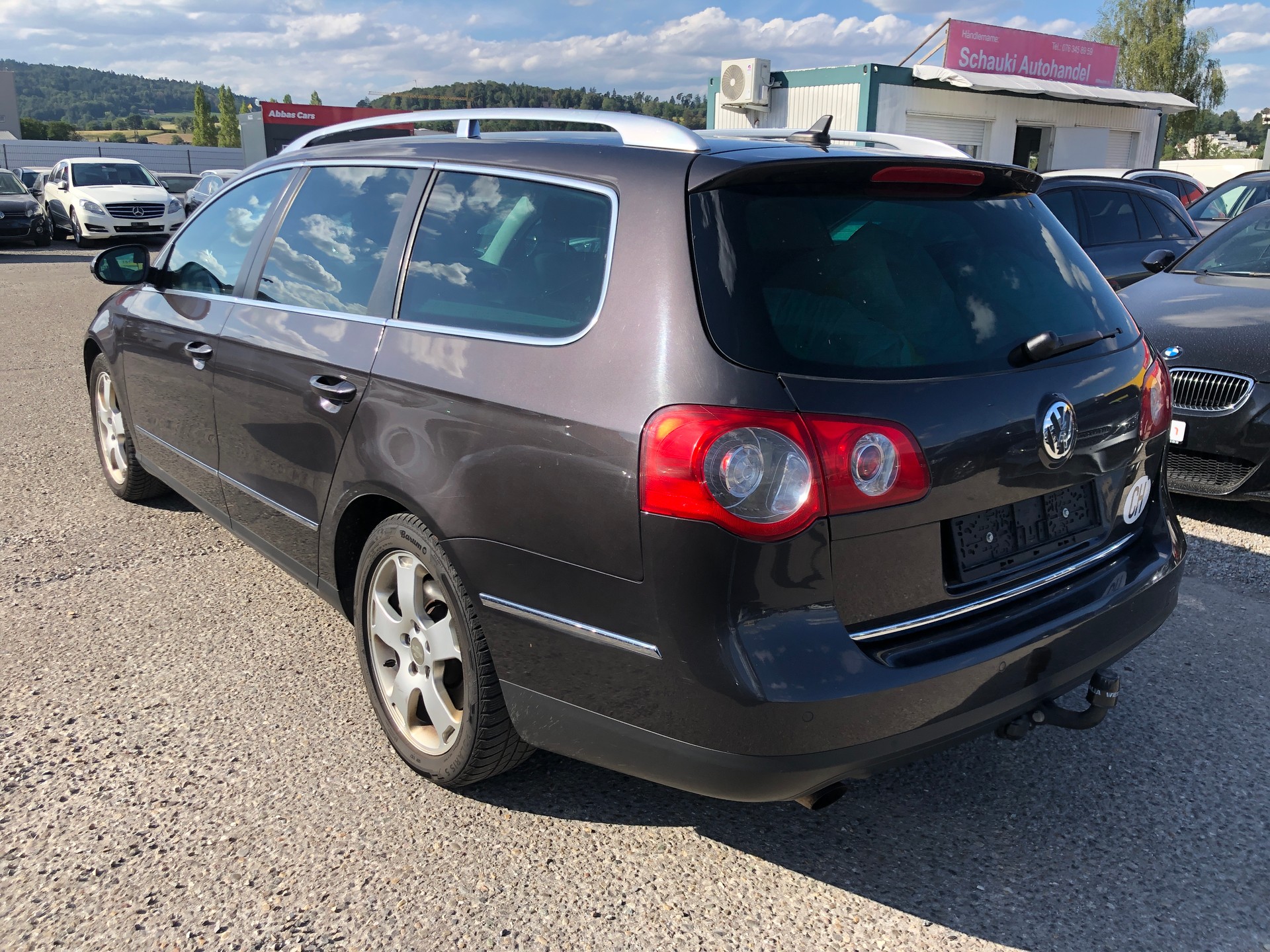 VW Passat Variant 3.2 V6 FSI Highline 4Motion-image-5