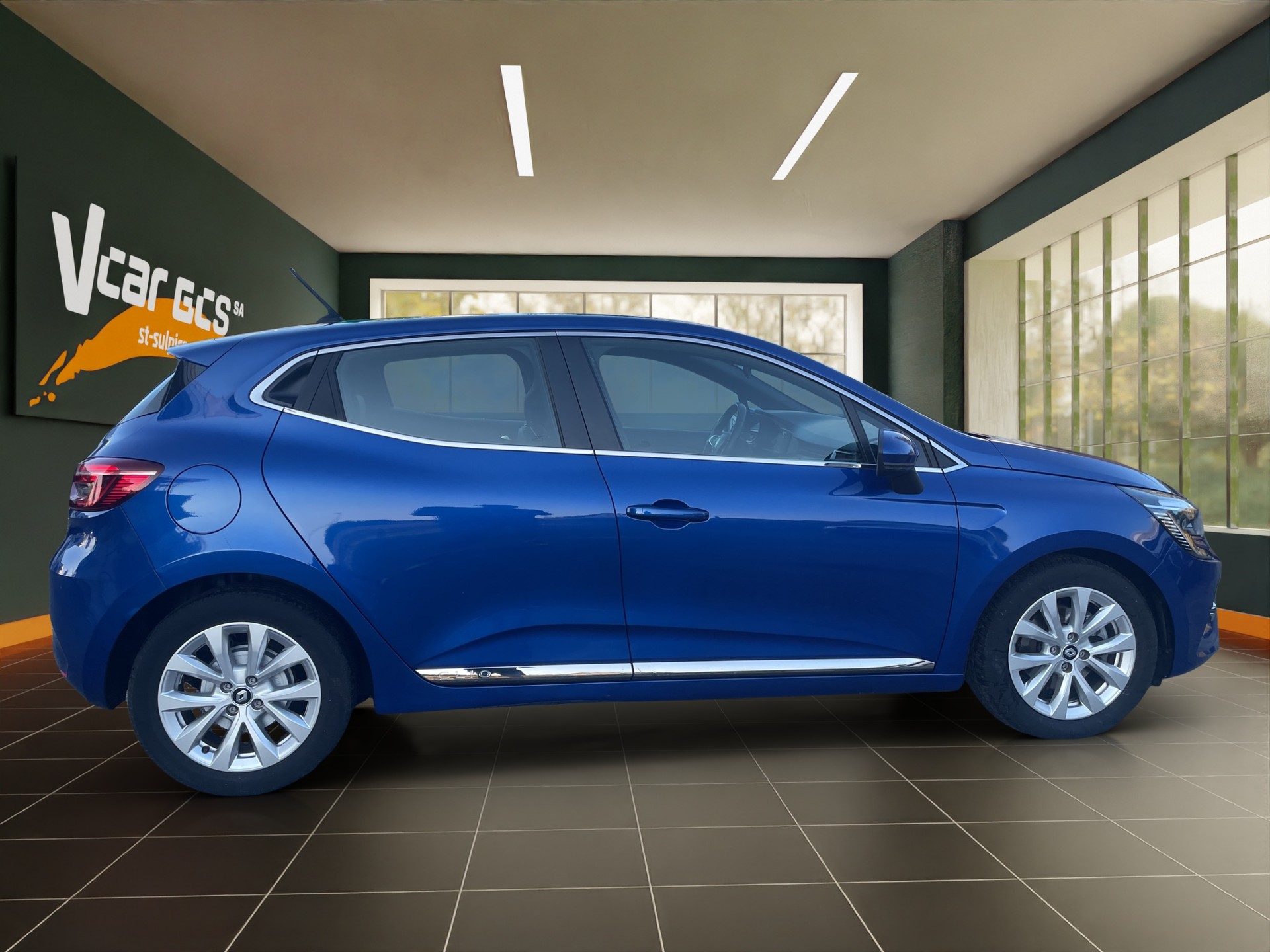 RENAULT Clio 1.6 E-Tech Intens-image-5