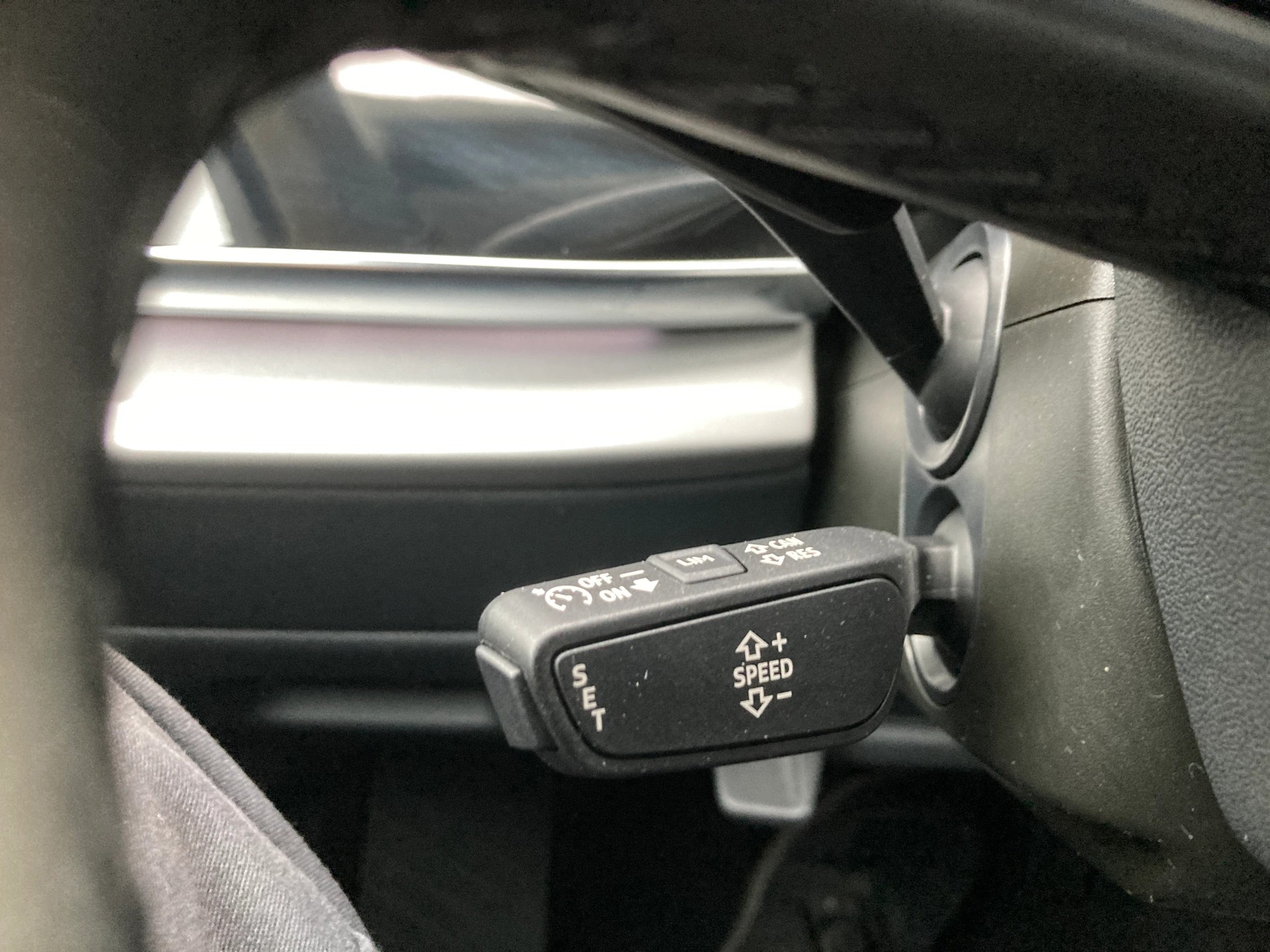AUDI Q7 45 TDI quattro tiptronic 7 Sitzer-image-12
