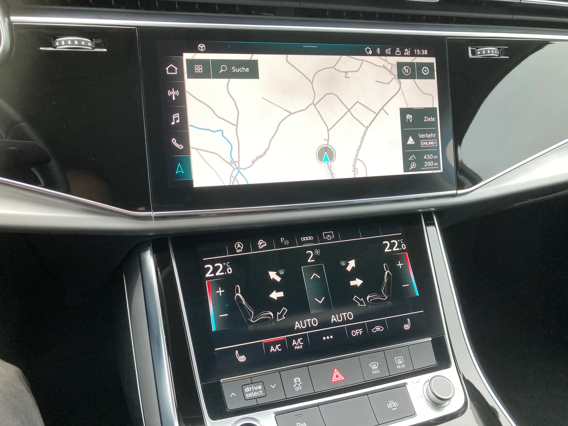 AUDI Q7 45 TDI quattro tiptronic 7 Sitzer-image-10