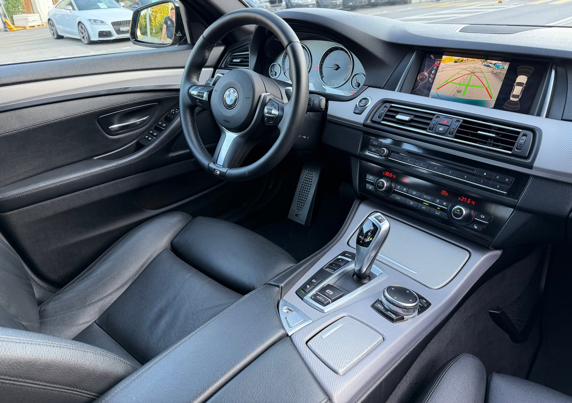 BMW 520d xDrive Pack M-image-6