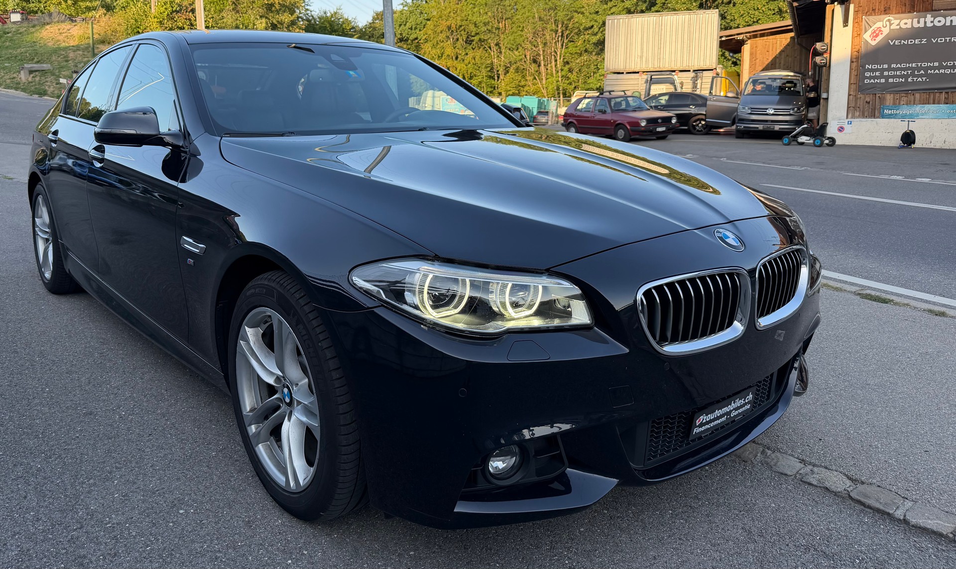 BMW 520d xDrive Pack M-image-0